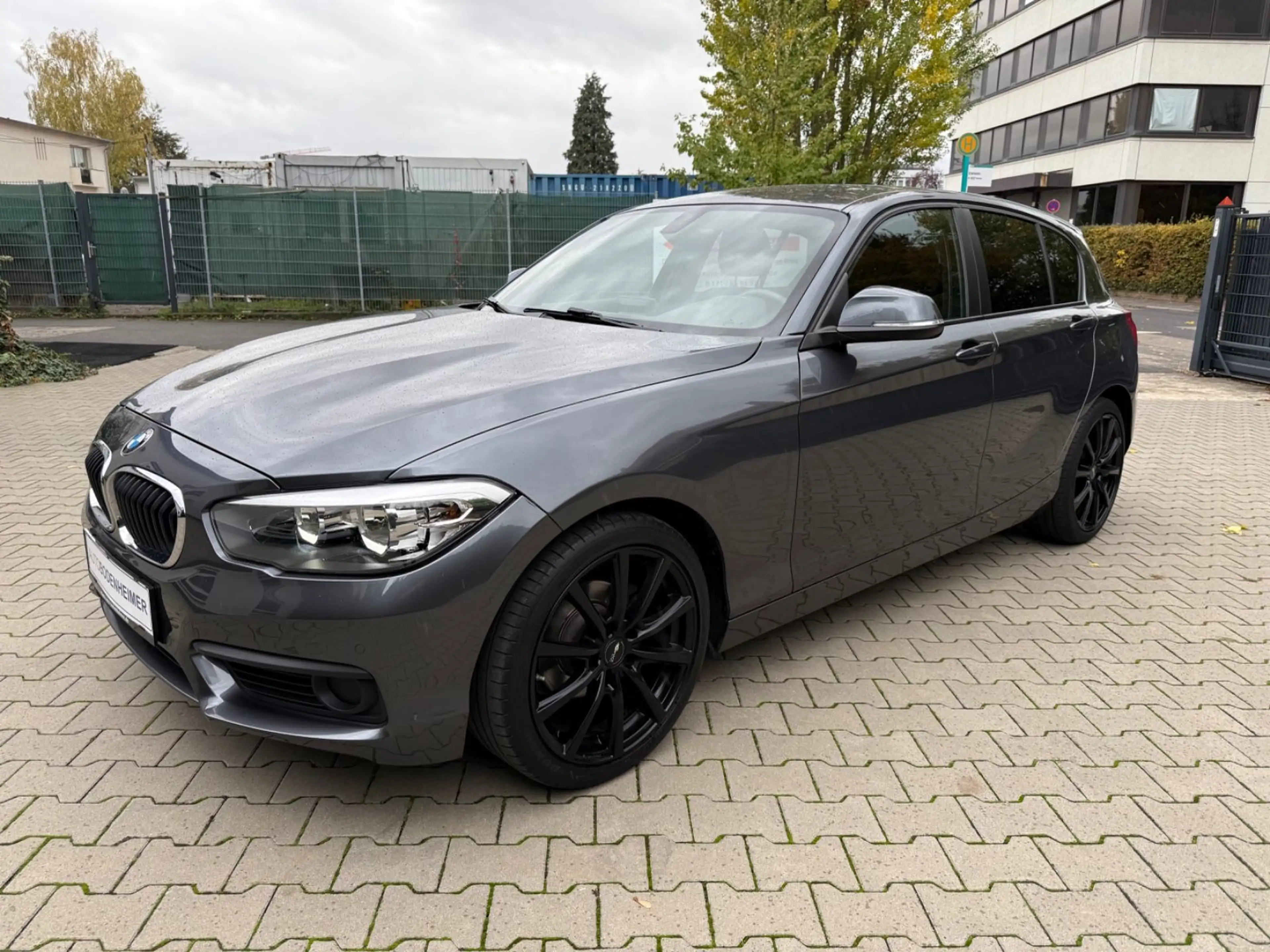 BMW 118 i Lim. 5-trg. Steptronic·M-Lenkrad·LM·ACC·PDC — photo 5