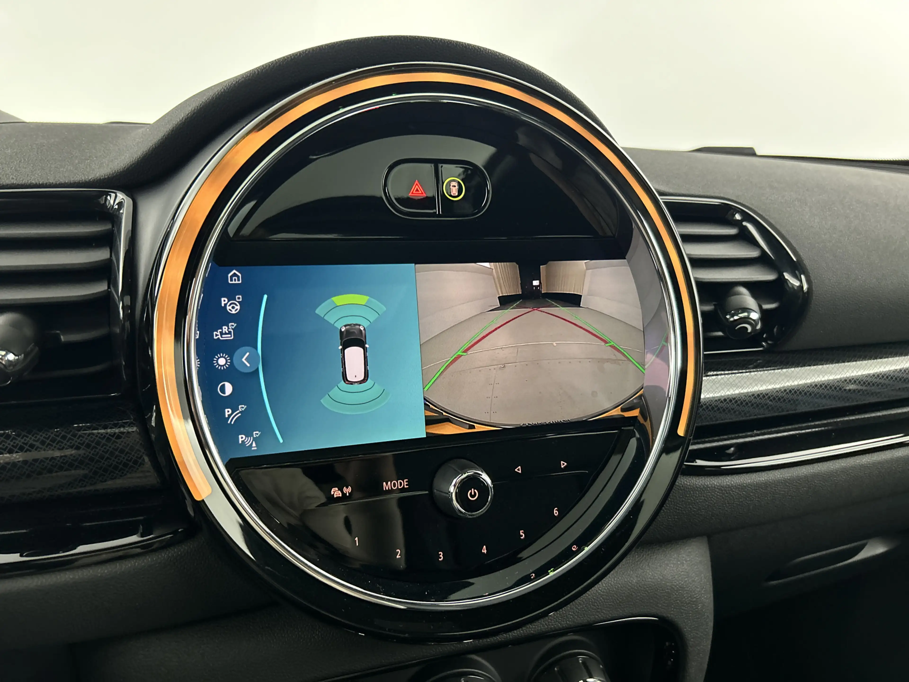 MINI Cooper Clubman 1.5 Aut. Premium Plus Pano-dak/Head-Up Display/Mem — photo 24