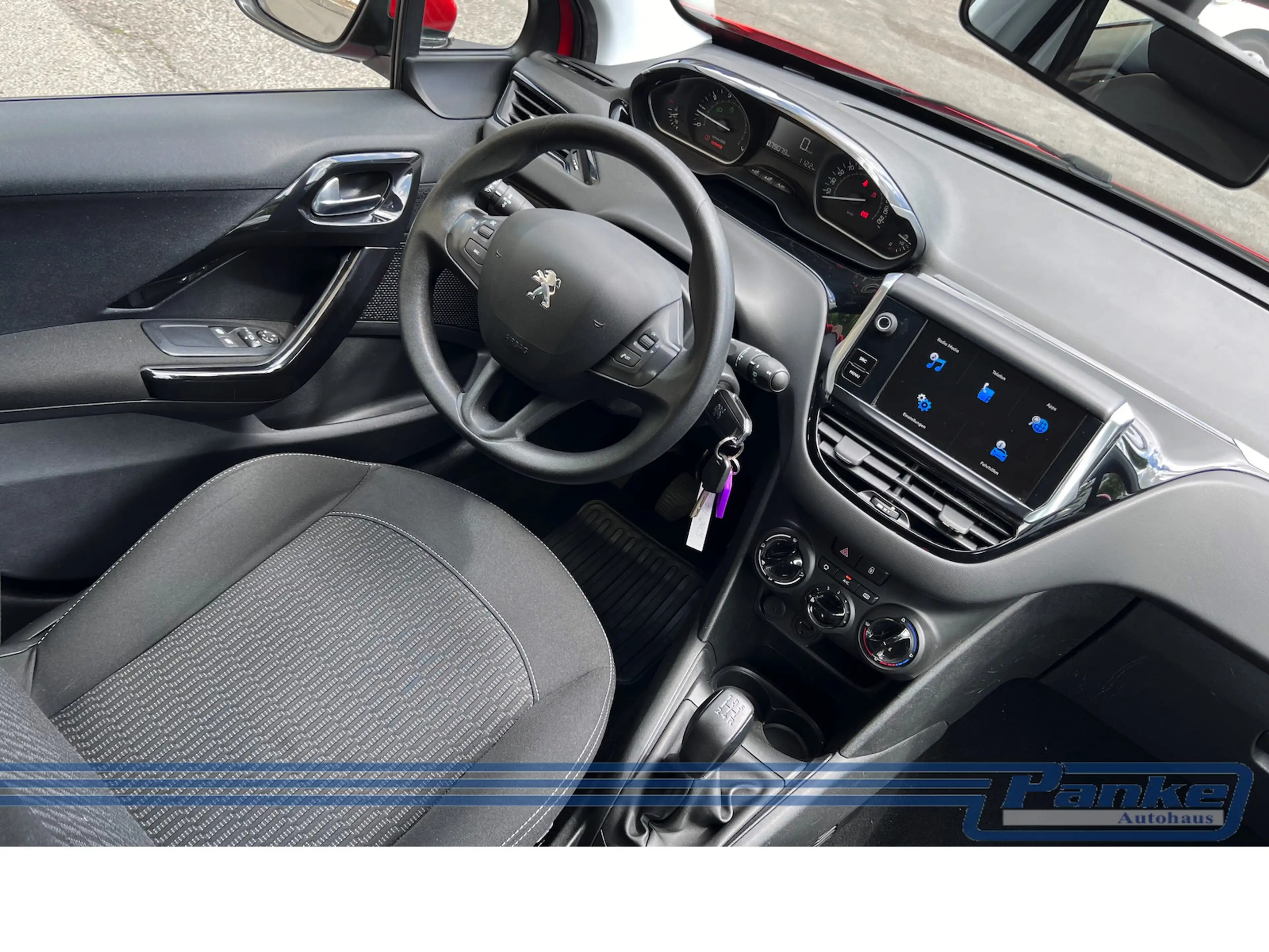 Peugeot 208 Pure 1.2*SHZ*BT*Klima*PDC*LED*USB*Tempo — photo 3