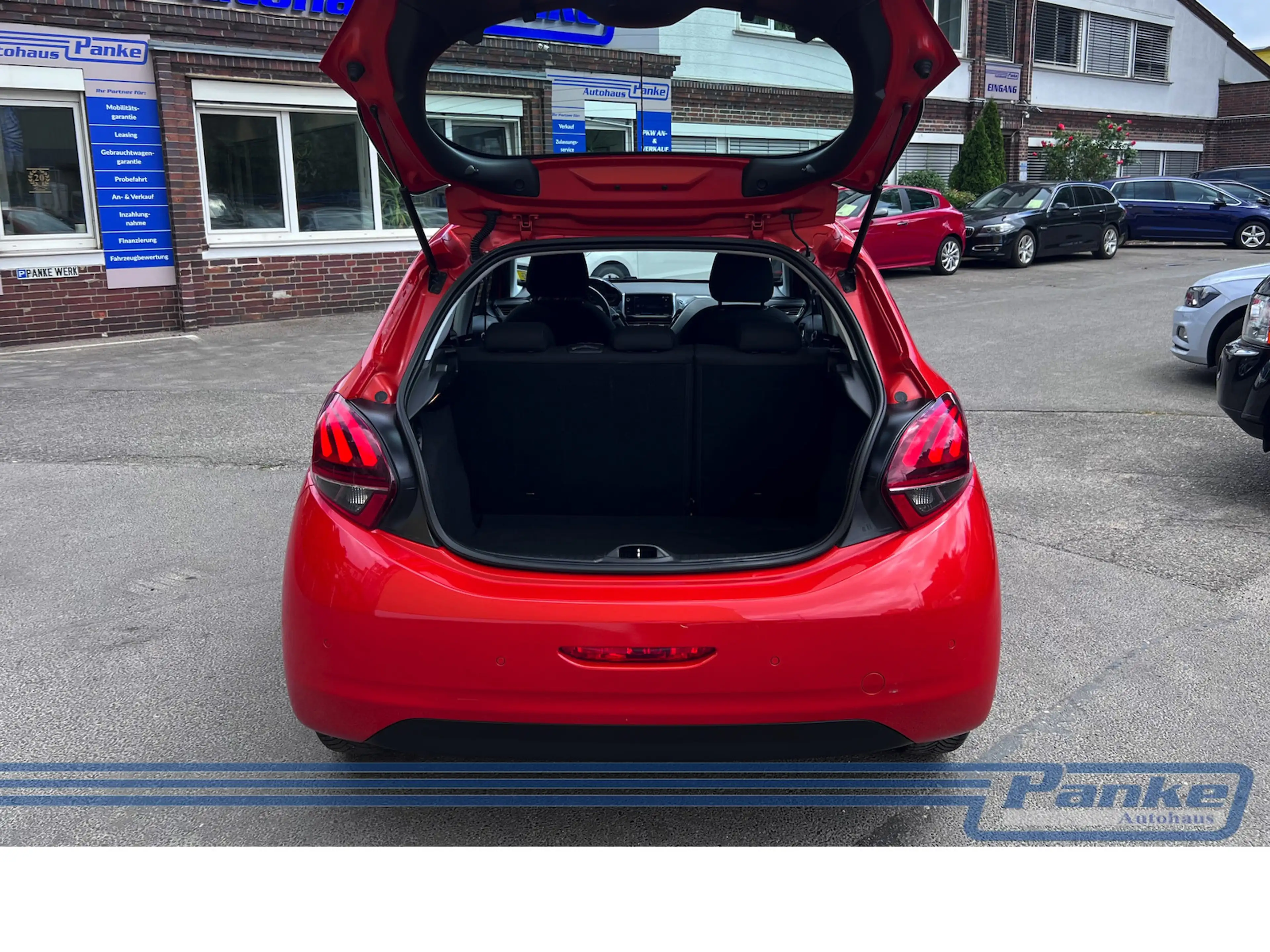Peugeot 208 Pure 1.2*SHZ*BT*Klima*PDC*LED*USB*Tempo — photo 12