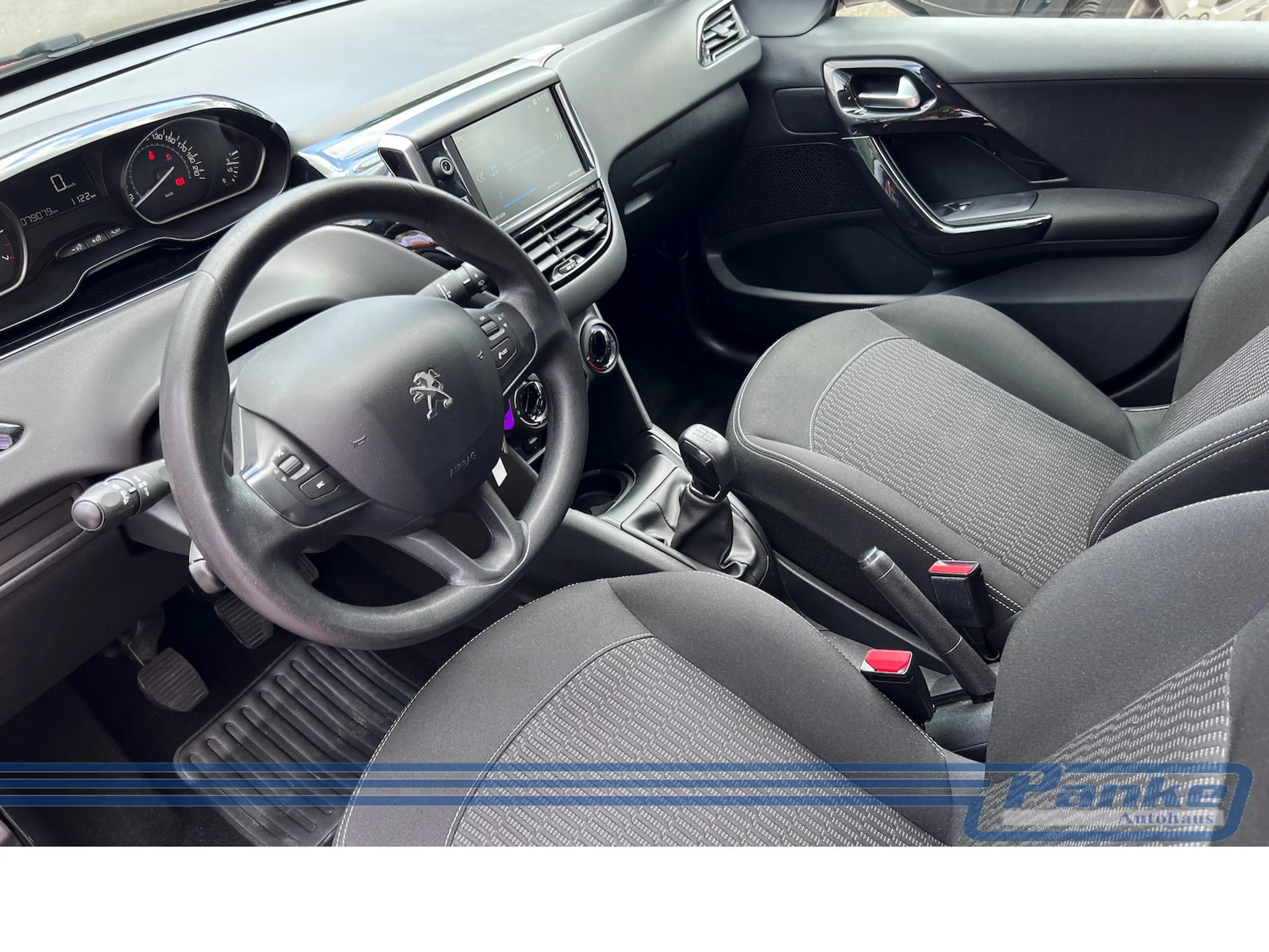 Peugeot 208 Pure 1.2*SHZ*BT*Klima*PDC*LED*USB*Tempo — photo 13