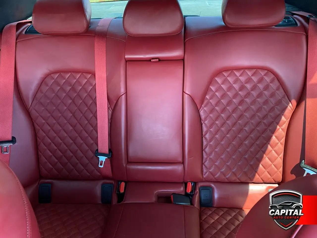 Genesis G70 снимка Genesis G70