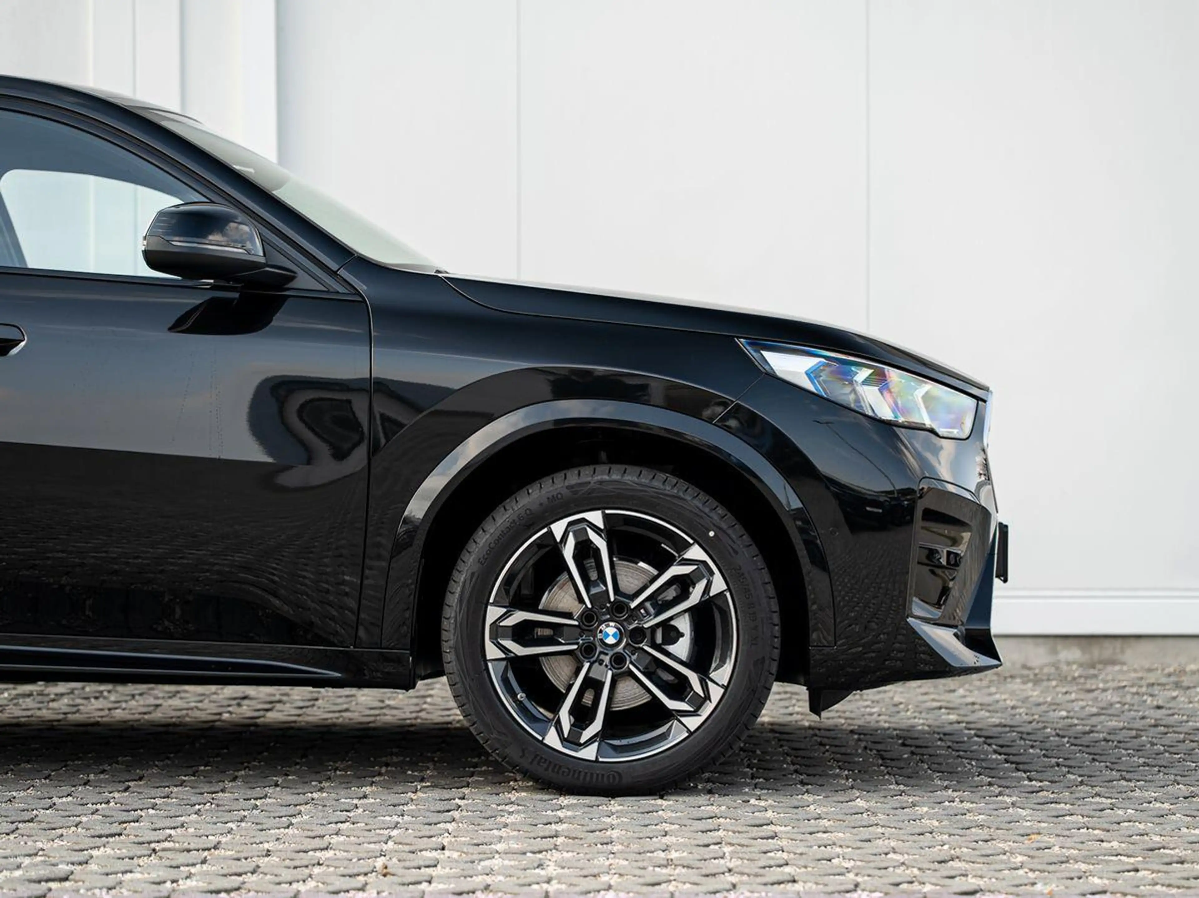 BMW X2 sDrive18d M-Sport AHK PANO KoZg AdLED AktSitz — photo 6