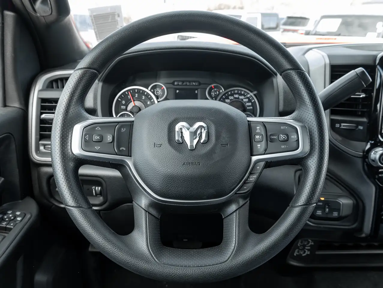 RAM 2500 снимка RAM 2500