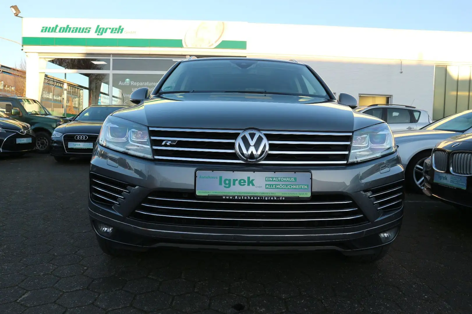 Volkswagen Touareg V6 TDI BMT/Terrain Tech 4Mot R-Line-Paket Gris - 2