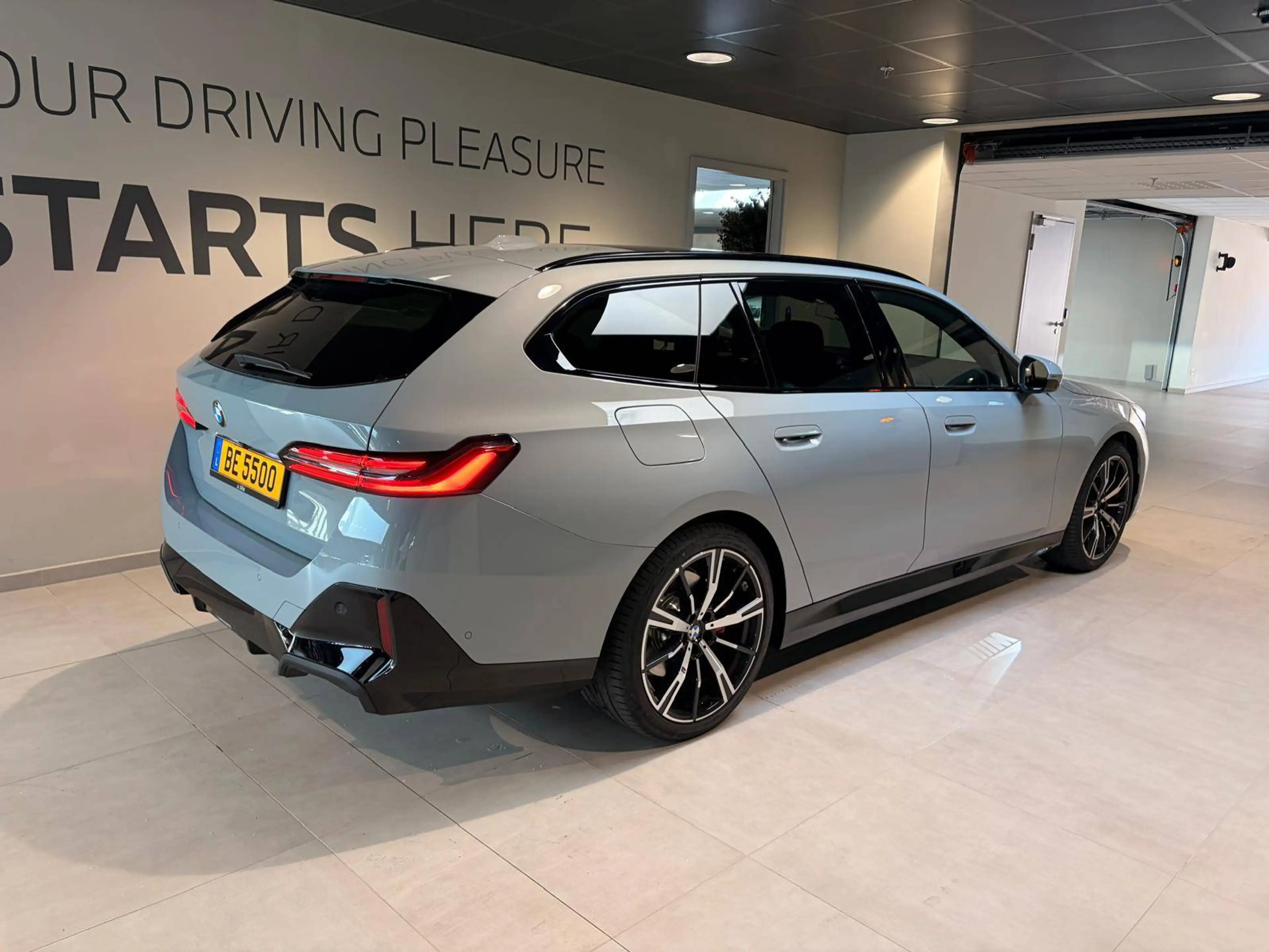 BMW 540 540d xDrive Touring Aut. — photo 6