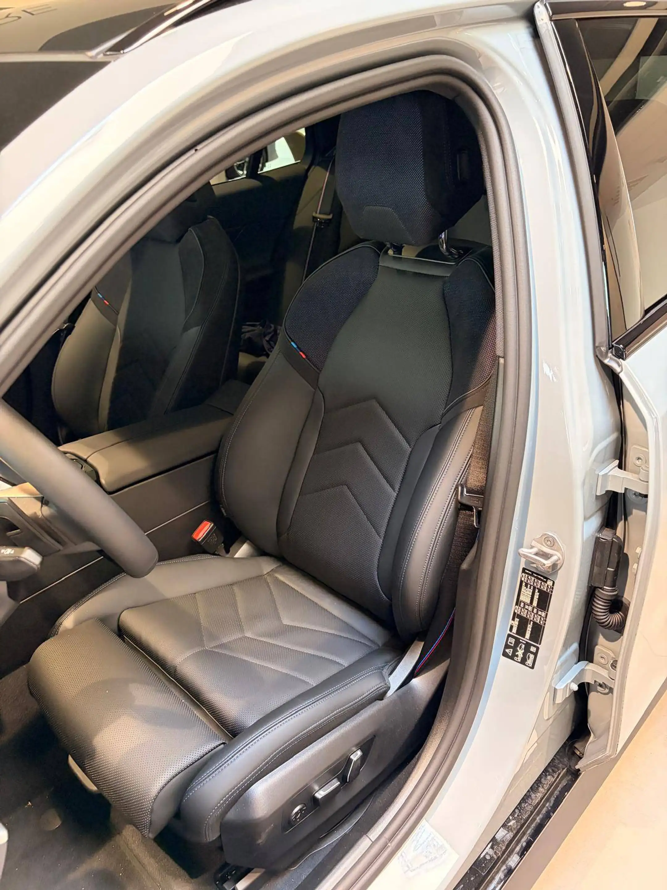 BMW 540 540d xDrive Touring Aut. — photo 9