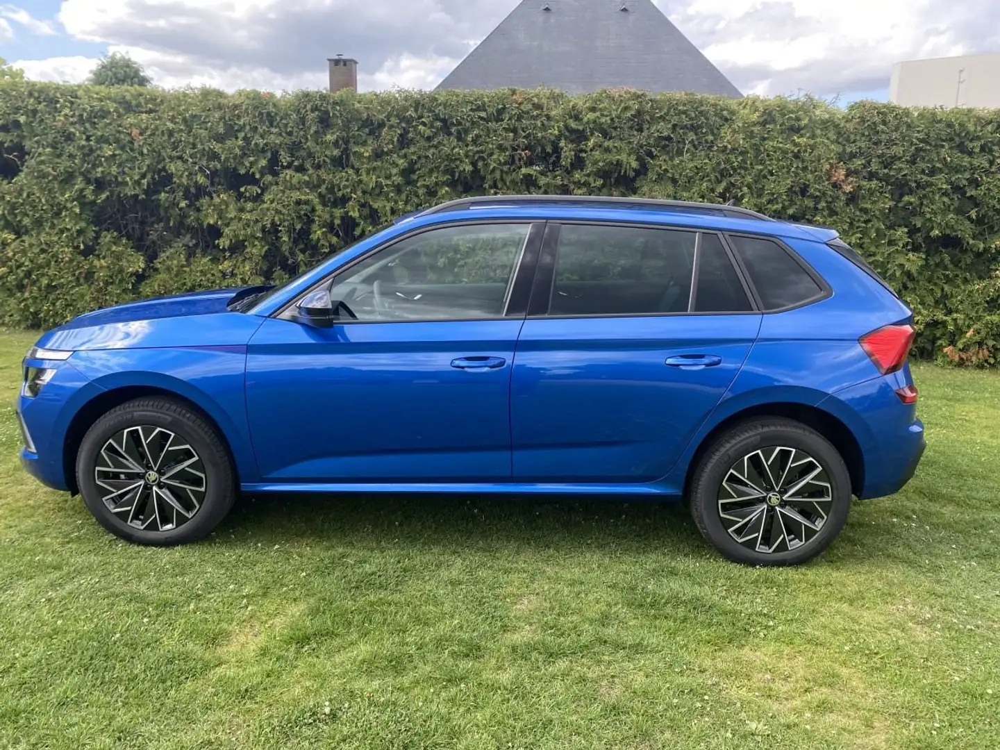Skoda Kamiq Kamiq 1.0 BENZINE AUTOMAAT BLACK PACK NIEUW Bleu - 2