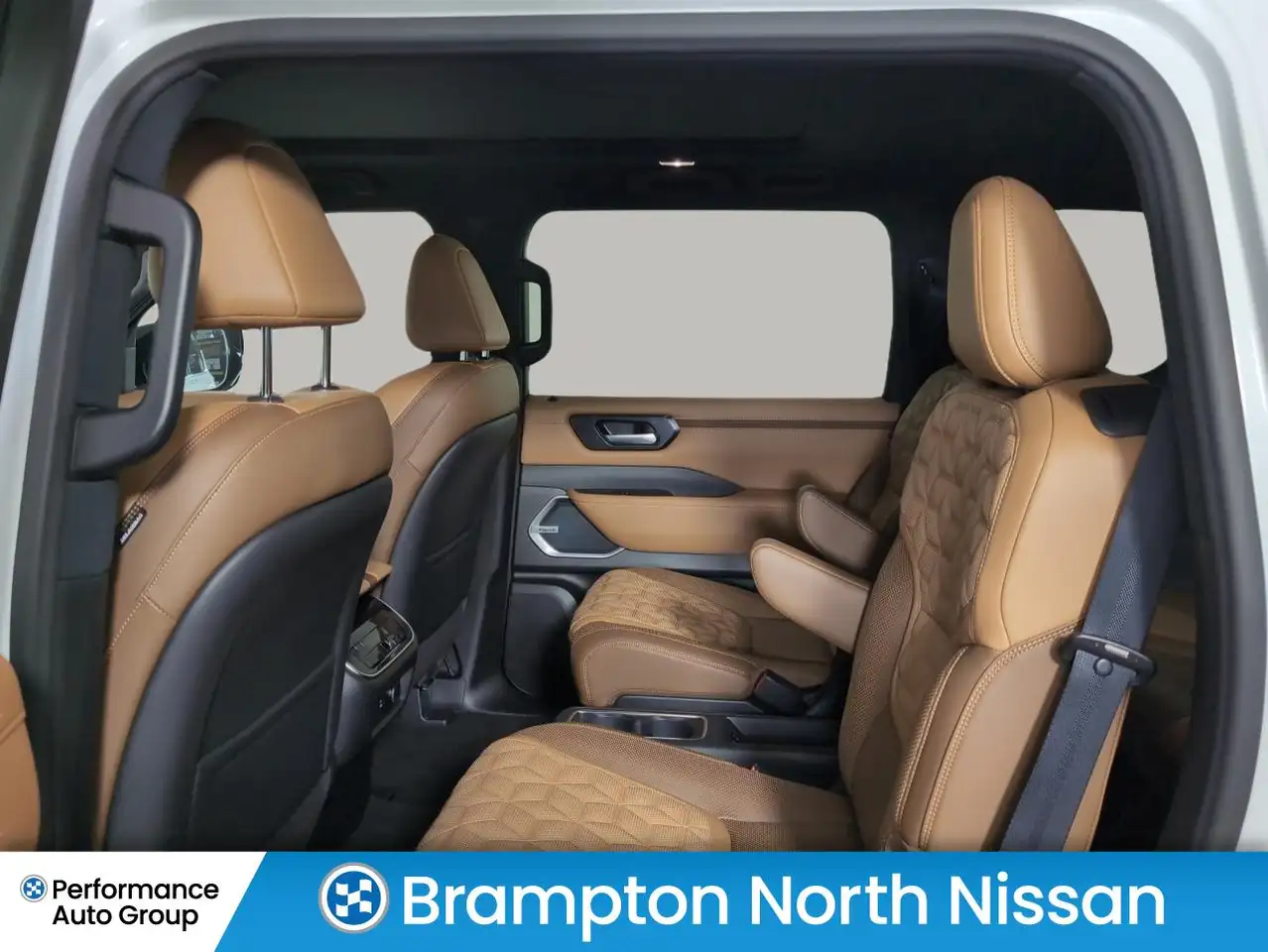 Nissan Armada снимка Nissan Armada