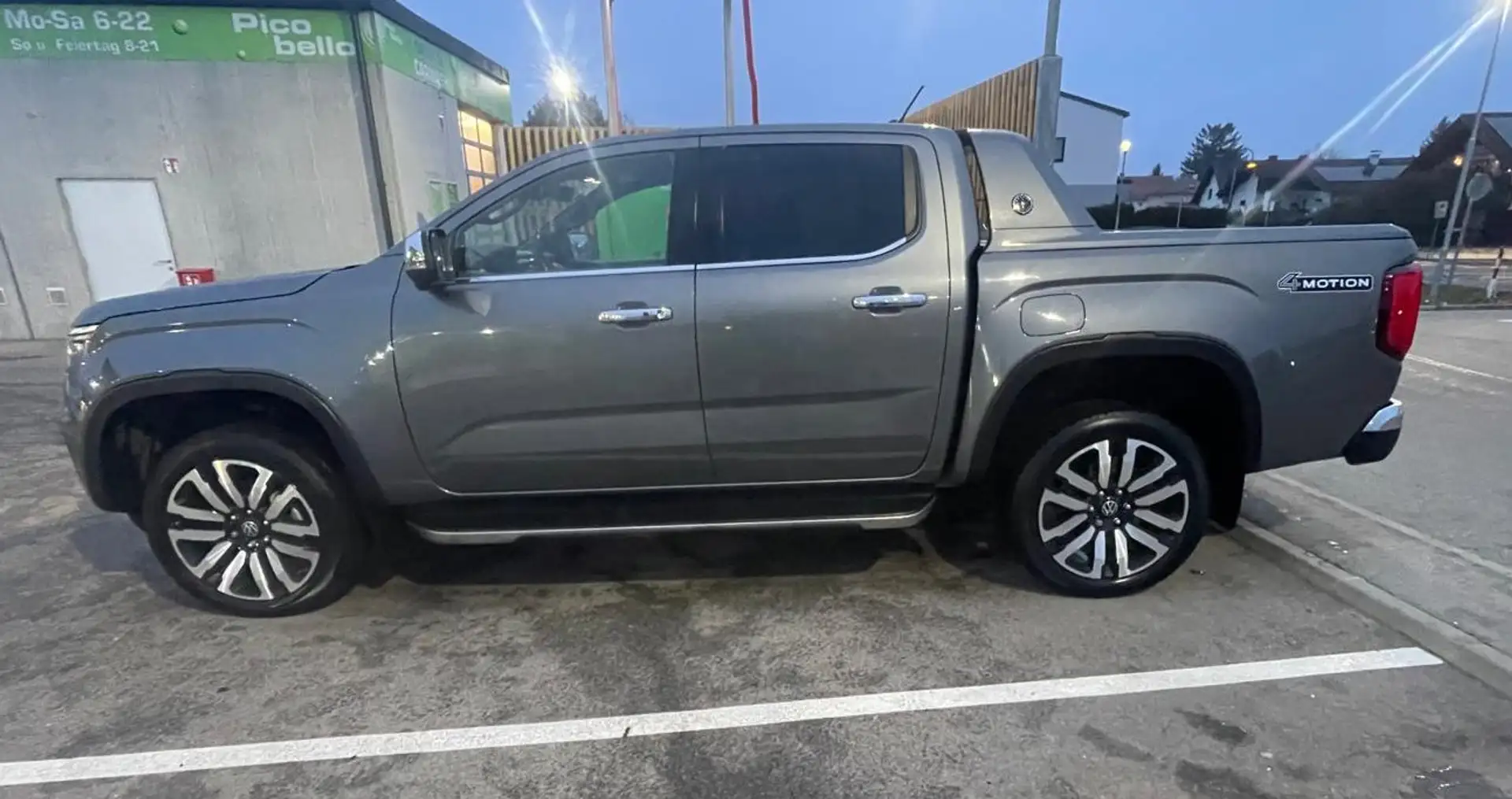 Volkswagen Amarok Amarok DoubleCab 3.0 V6 TDI Aventura 4Motion Aven. Grau - 2