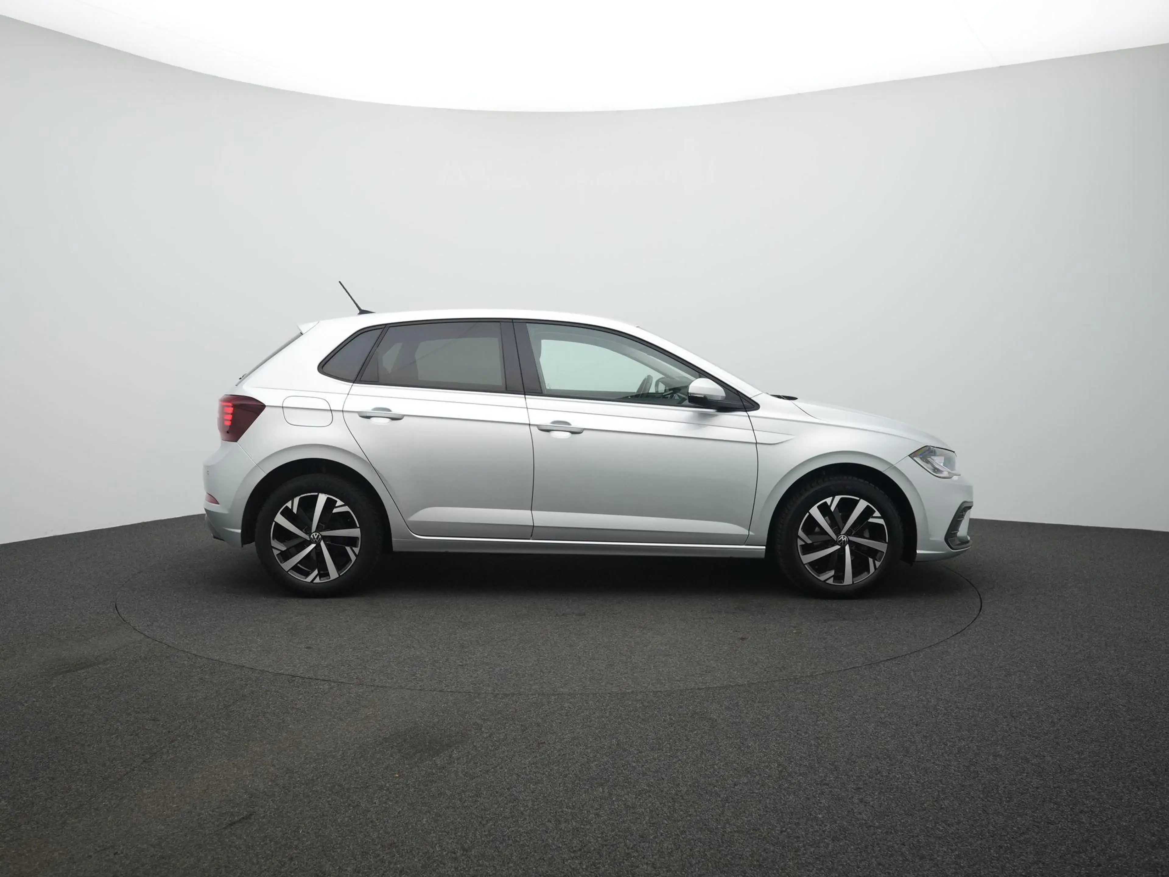 Volkswagen Polo 1.0 TSI 95pk Life Adaptive Cruise | Parkeersensore — photo 4