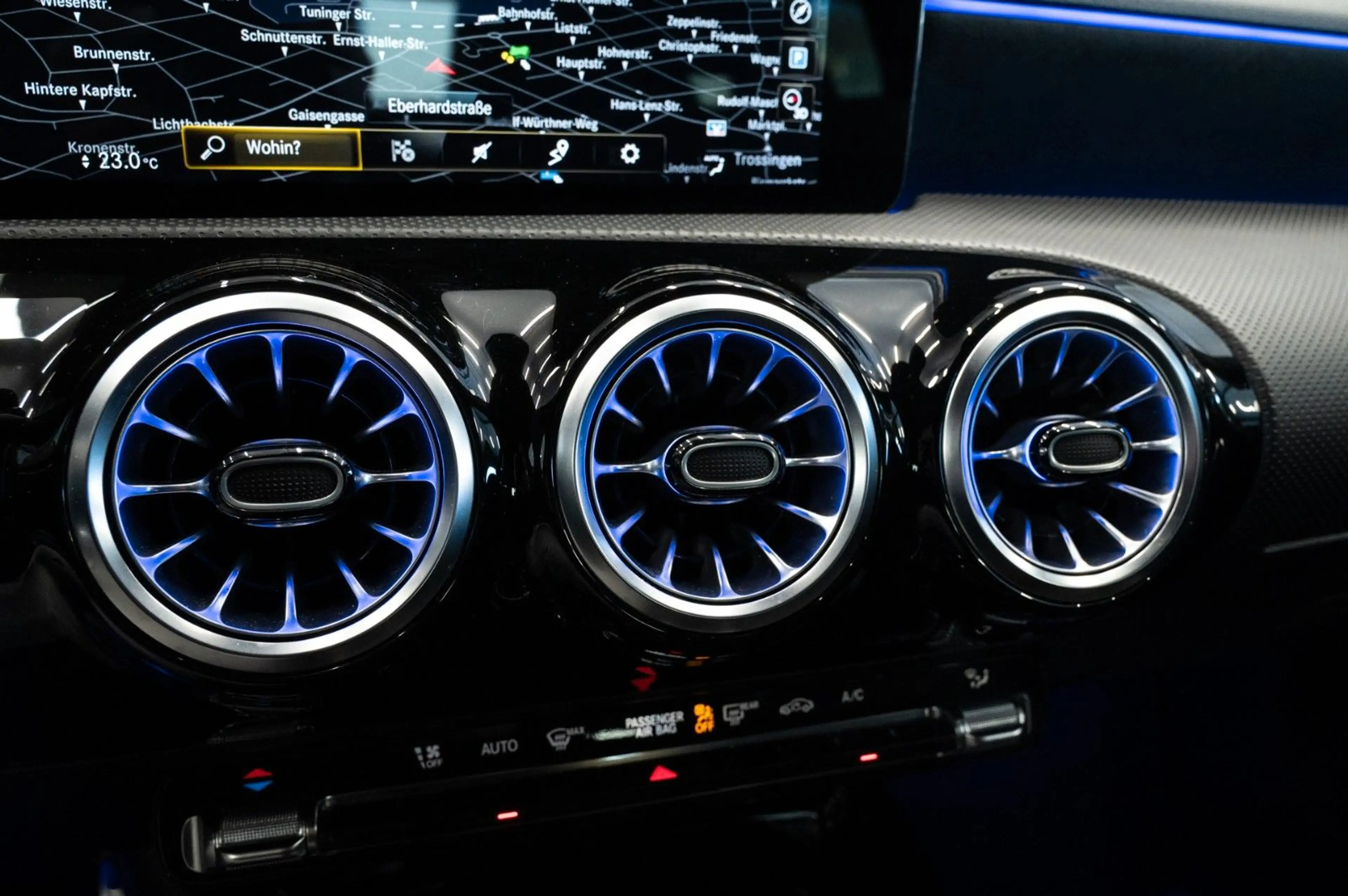 Mercedes-Benz A 35 AMG A35 4MATIC|AMG AERO PAKET|NIGHT|NAVI|KAMERA — photo 27