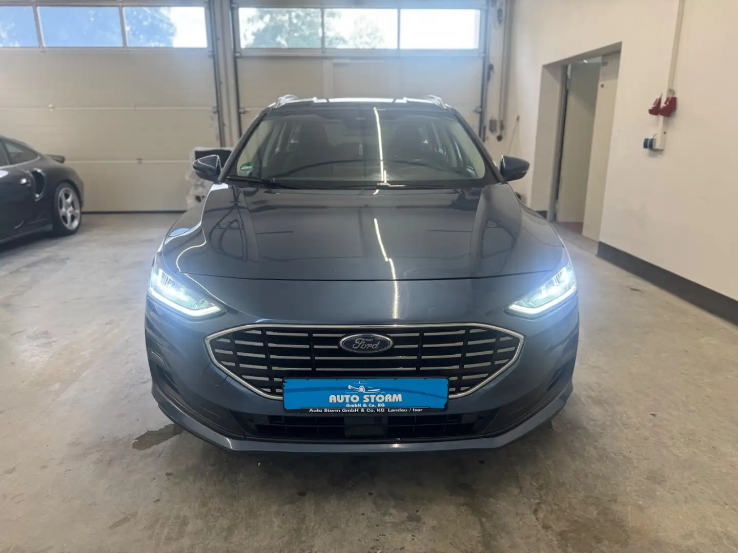Ford Focus Turnier 1.5 EcoBlue Titanium*LED*KAM*SHZ* AHK+LED+ Blau - 2