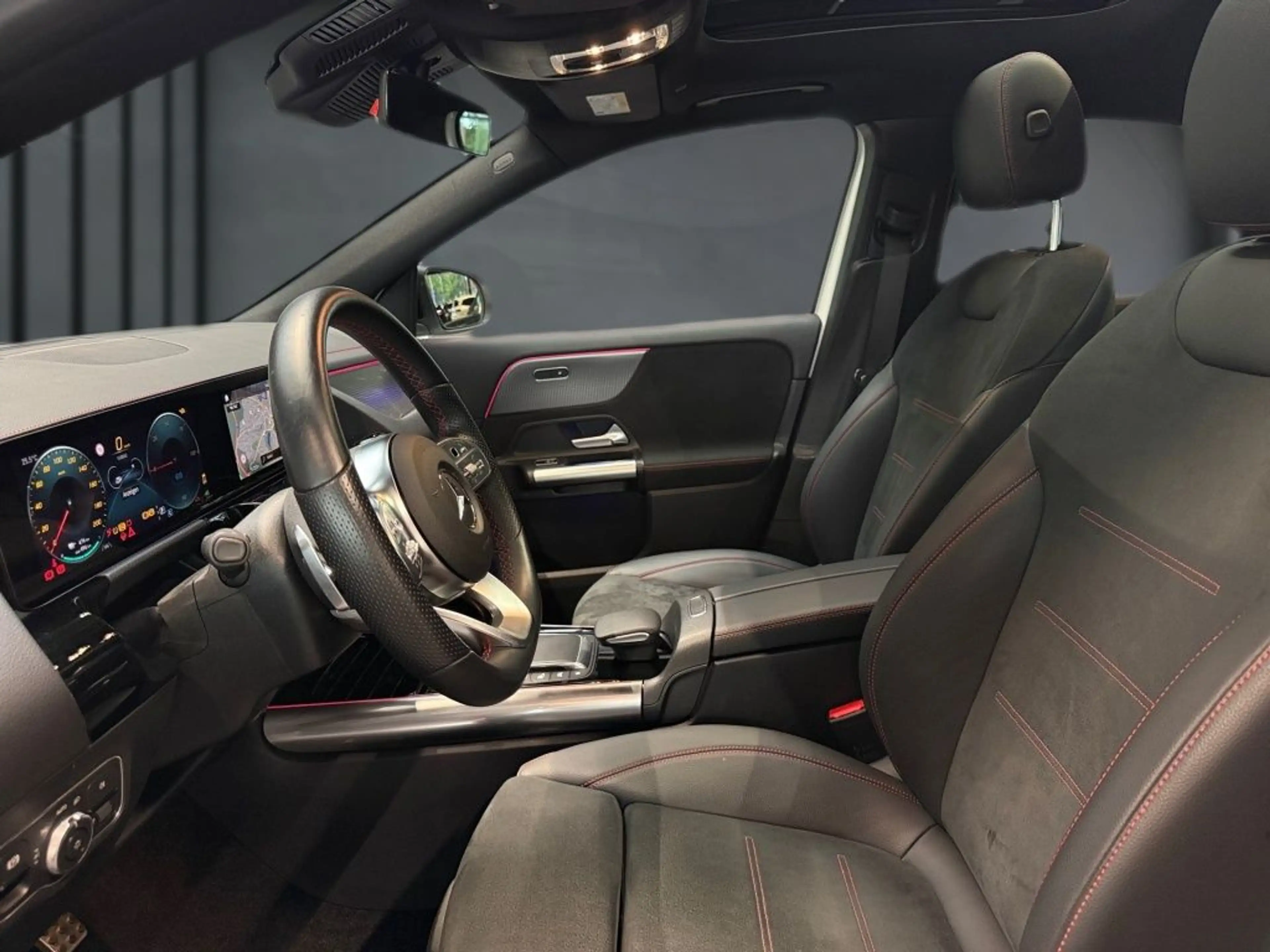 Mercedes-Benz EQA 250+ AMG+NIGHT+PANO+BURMESTER+KAMERA+DISTR. — photo 5