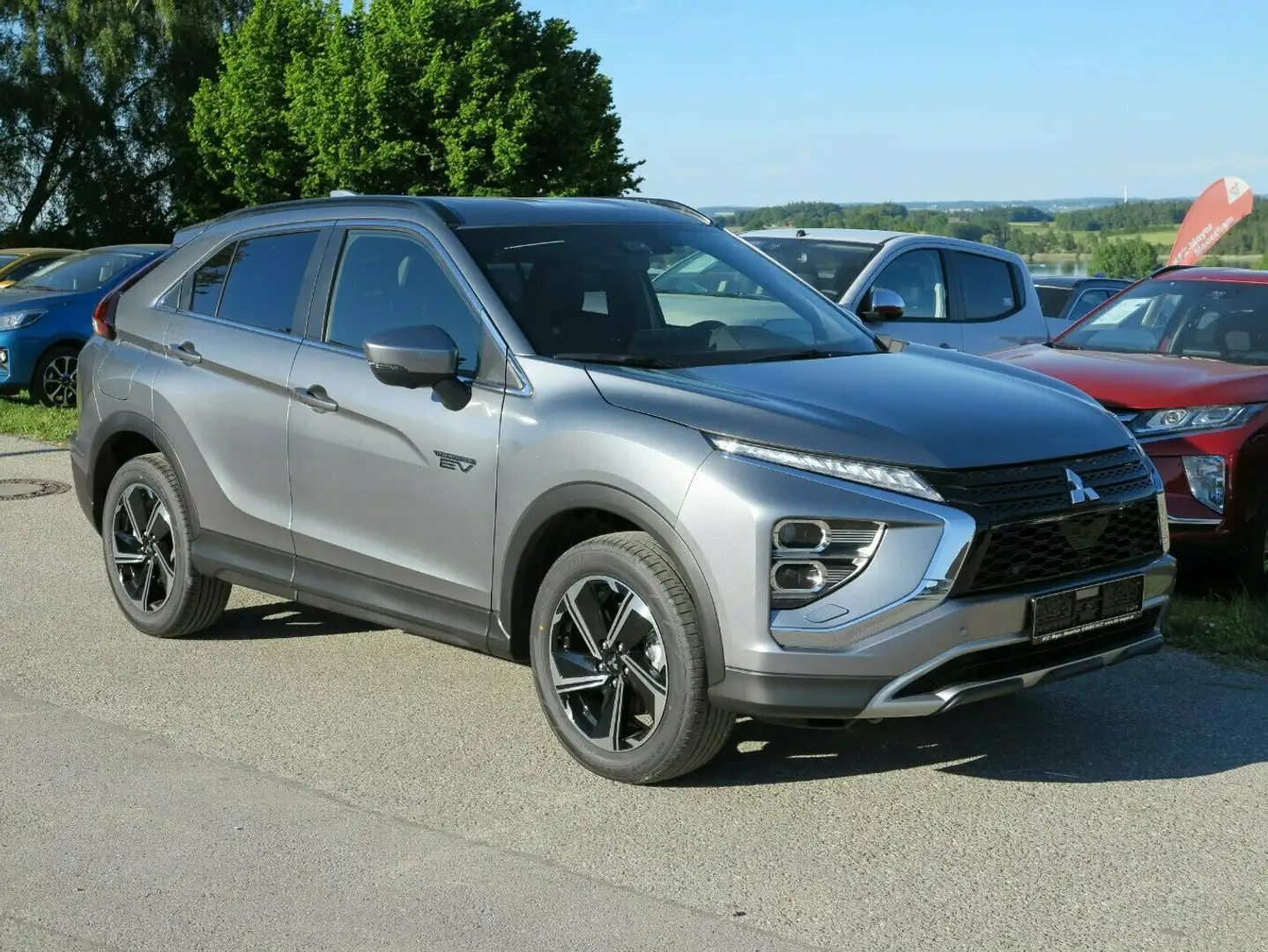 Mitsubishi Eclipse Cross Plus mit Intro-Paket, günstig fianzierbar! Grau - 2
