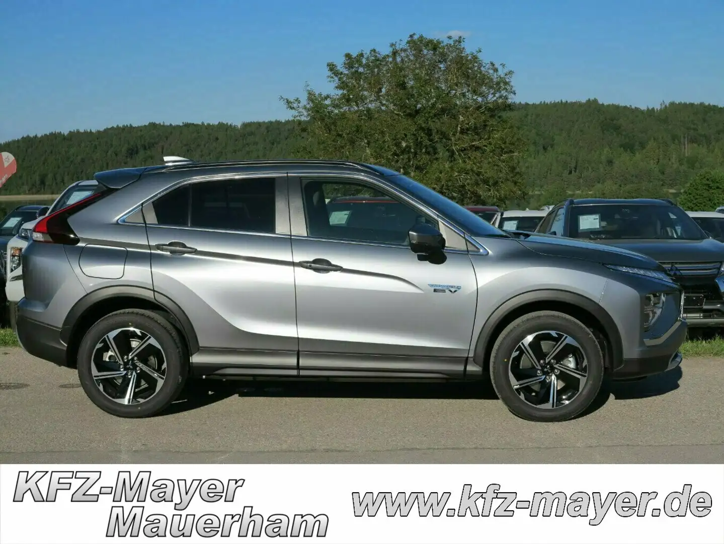 Mitsubishi Eclipse Cross Plus mit Intro-Paket, günstig fianzierbar! Šedá - 1