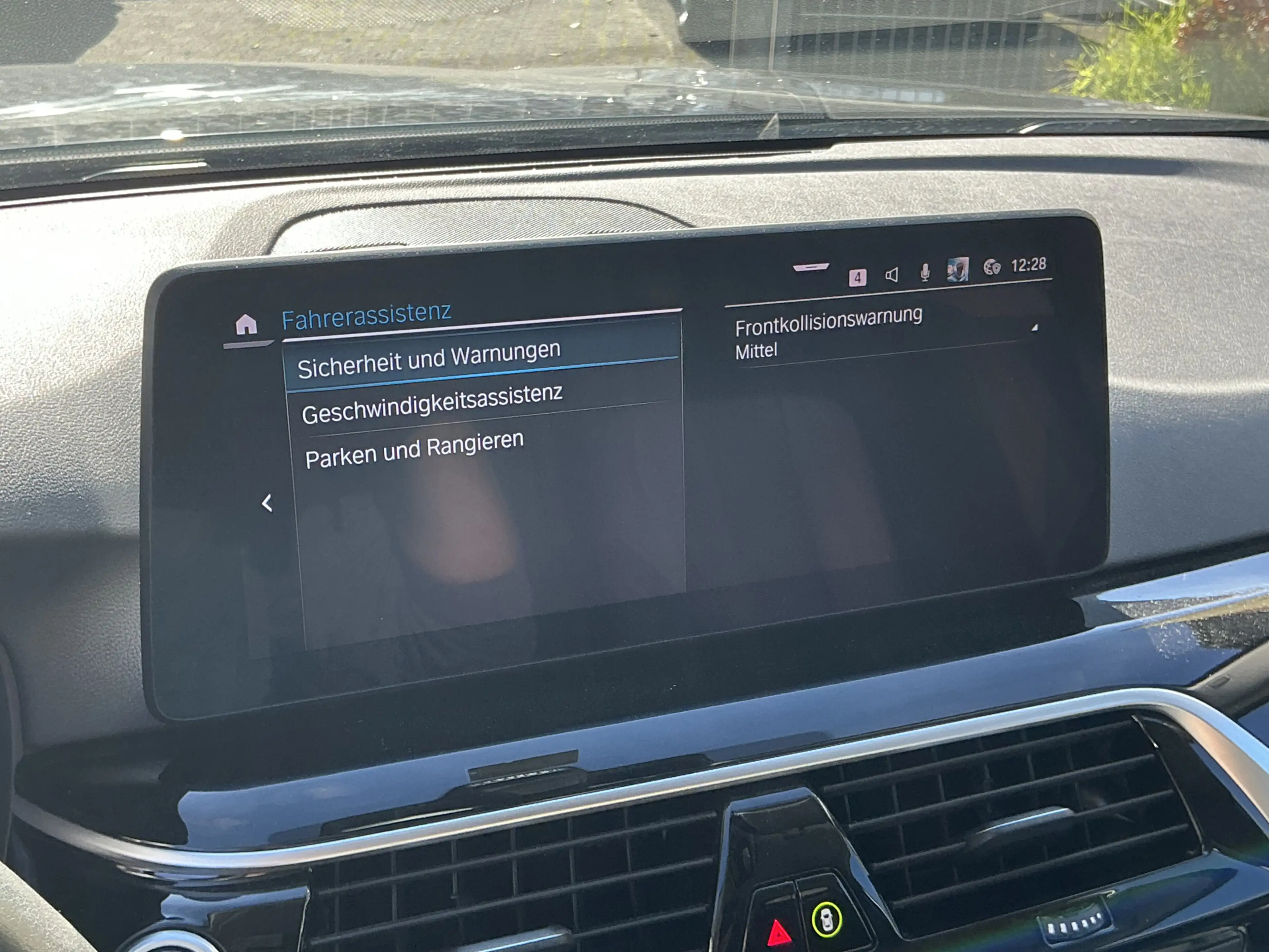 BMW 530 e Business Leder R.Cam Navi HUD ACC AHK — photo 11