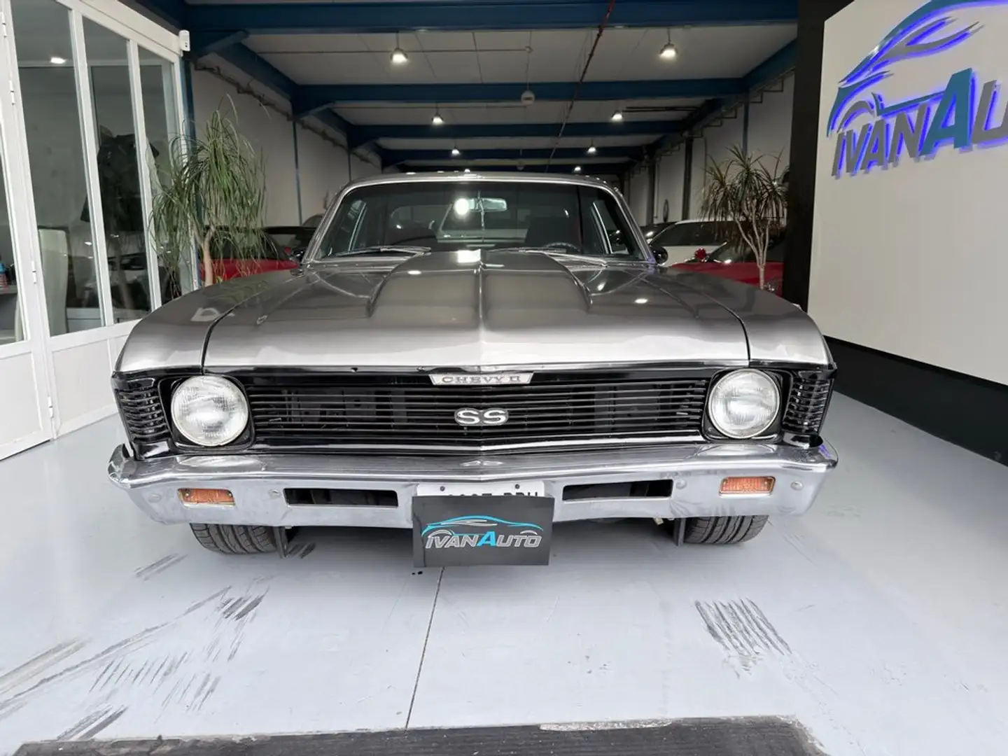 Chevrolet Nova Deportivo 300cv Automático de 2 Puertas Gris - 2