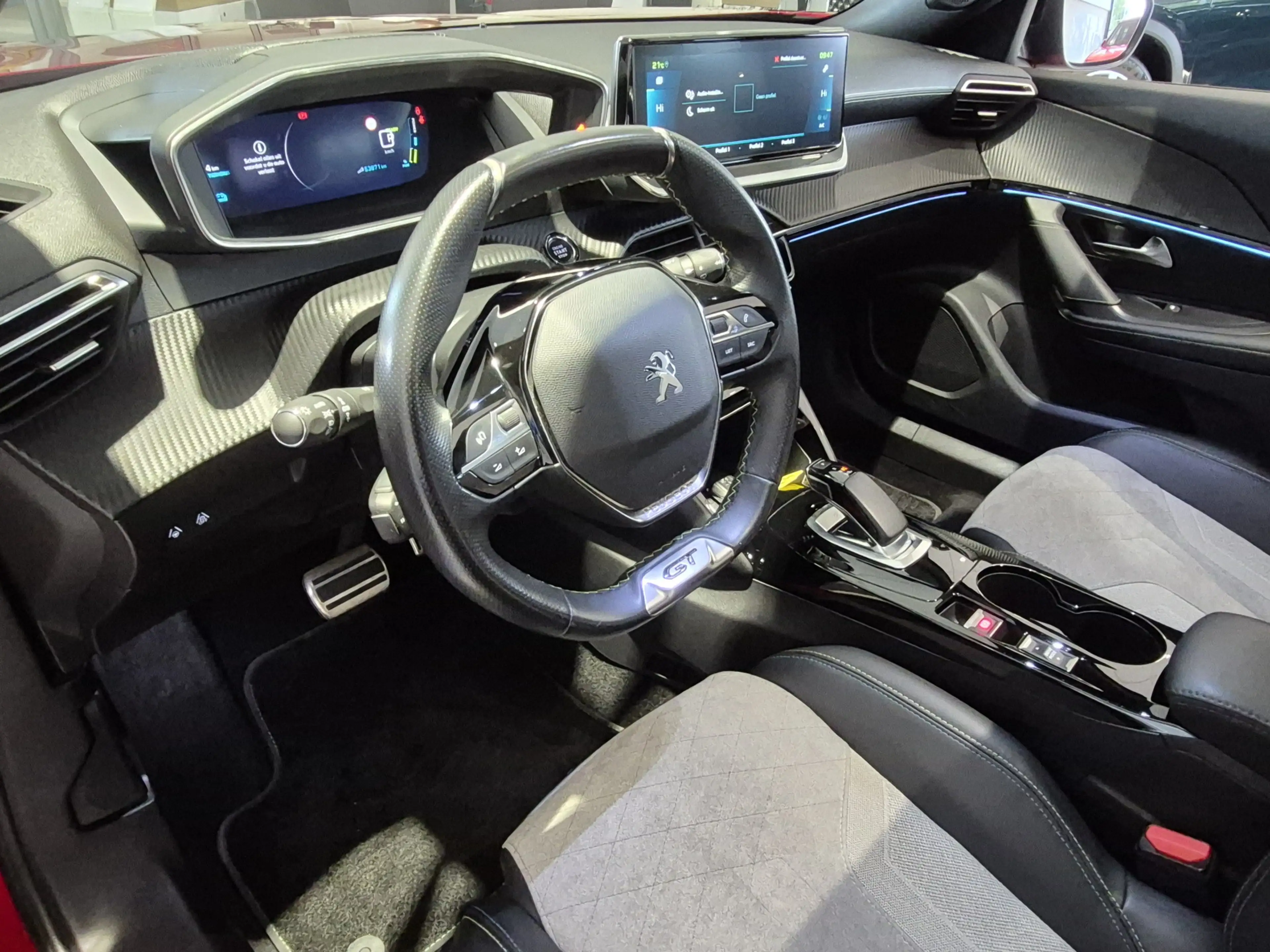 Peugeot e-2008 EV GT Pack 50 kWh 3-Fase | Panoramisch Schuifdak | — photo 8