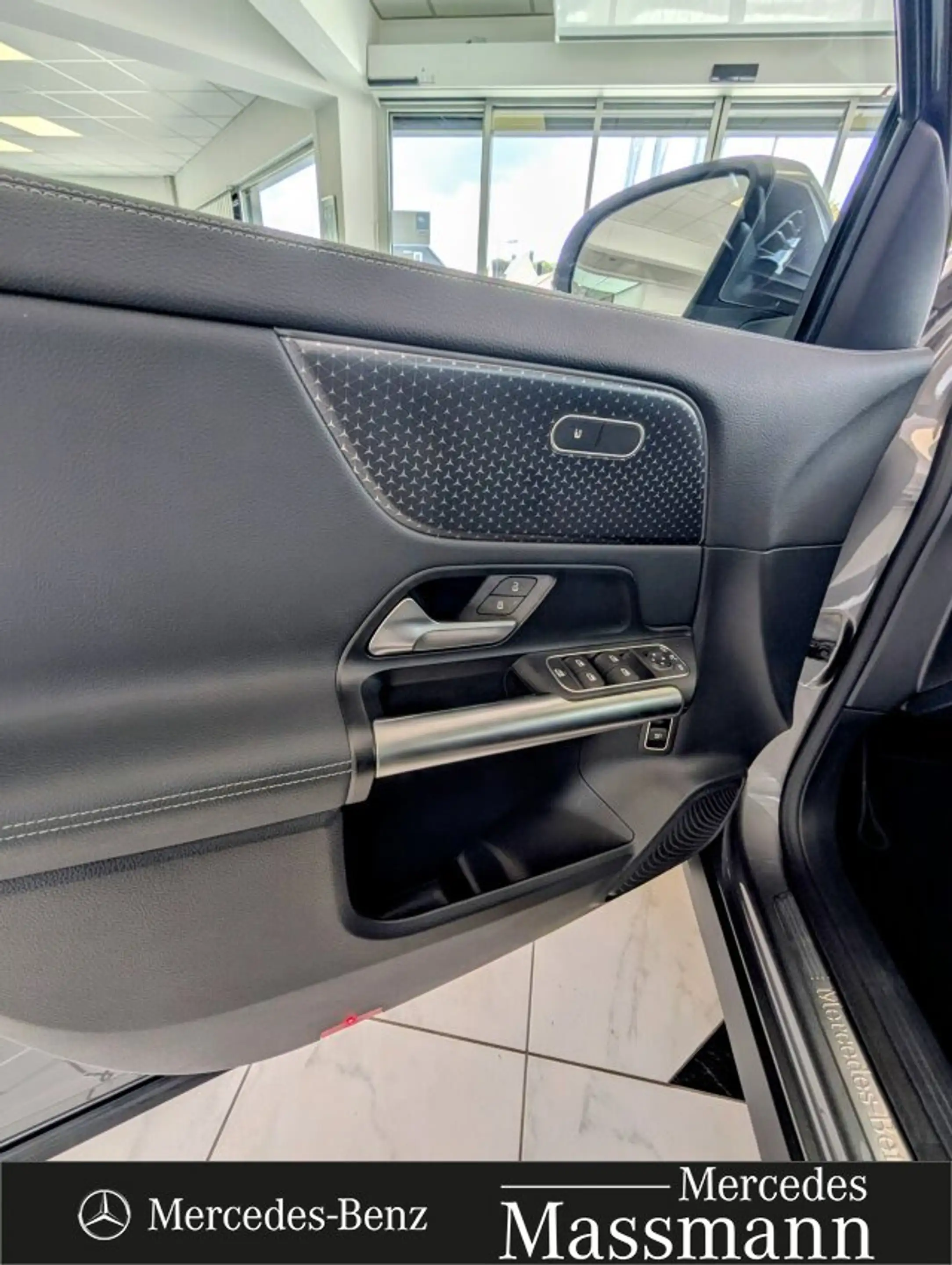 Mercedes-Benz GLA 220 GLA 220 d 4MATIC Progressive/Pano.-Dach Navi/Klima — photo 11