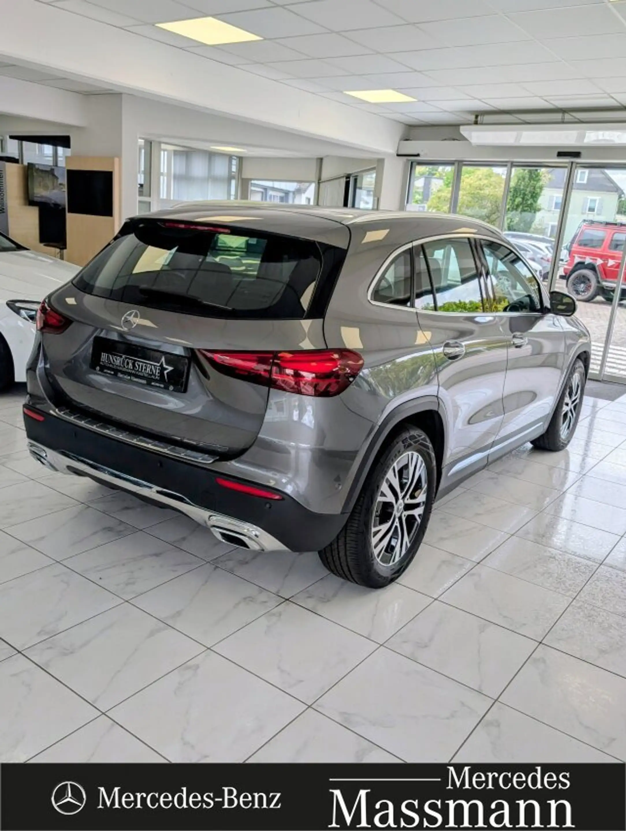 Mercedes-Benz GLA 220 GLA 220 d 4MATIC Progressive/Pano.-Dach Navi/Klima — photo 6