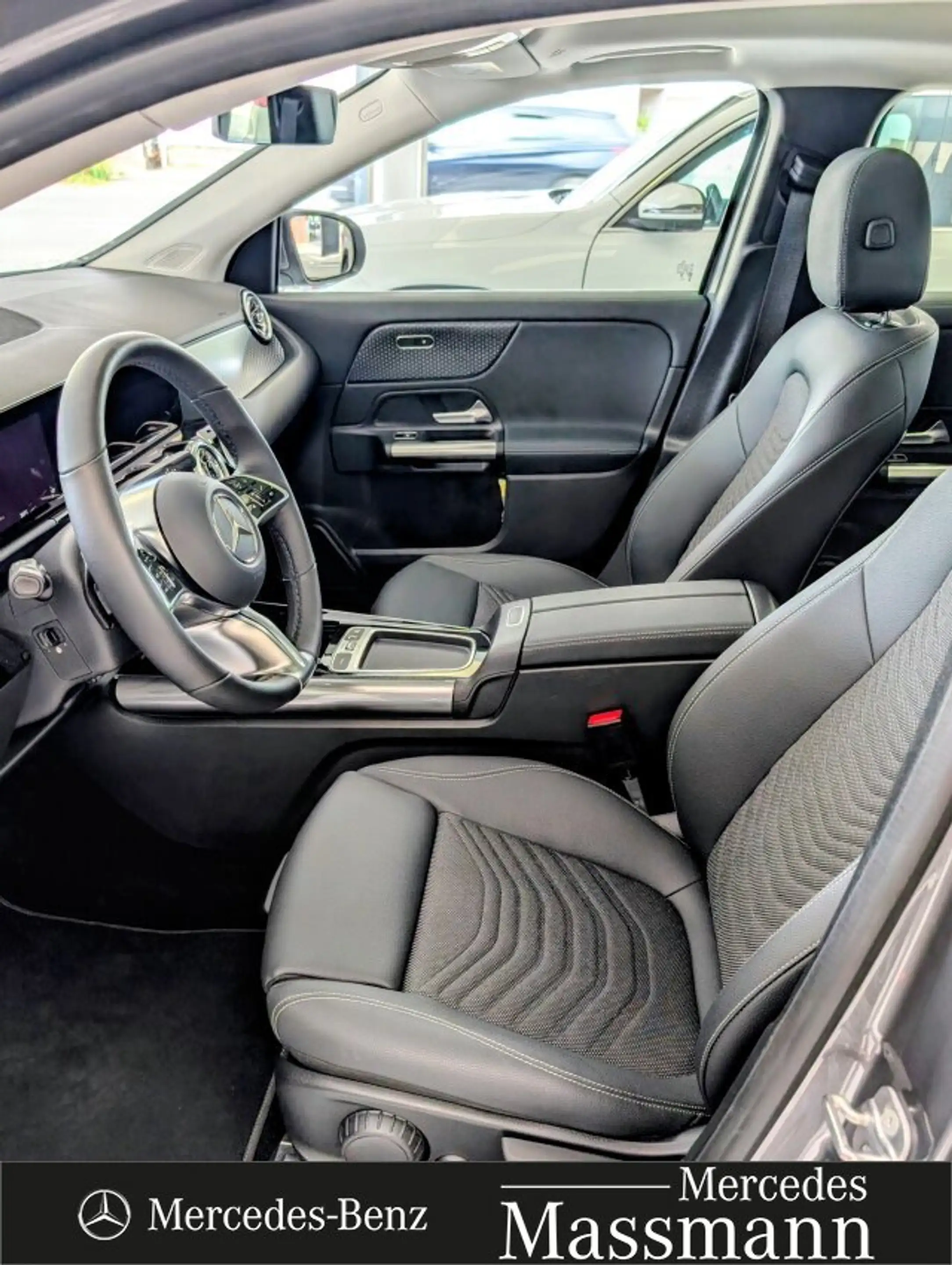 Mercedes-Benz GLA 220 GLA 220 d 4MATIC Progressive/Pano.-Dach Navi/Klima — photo 8