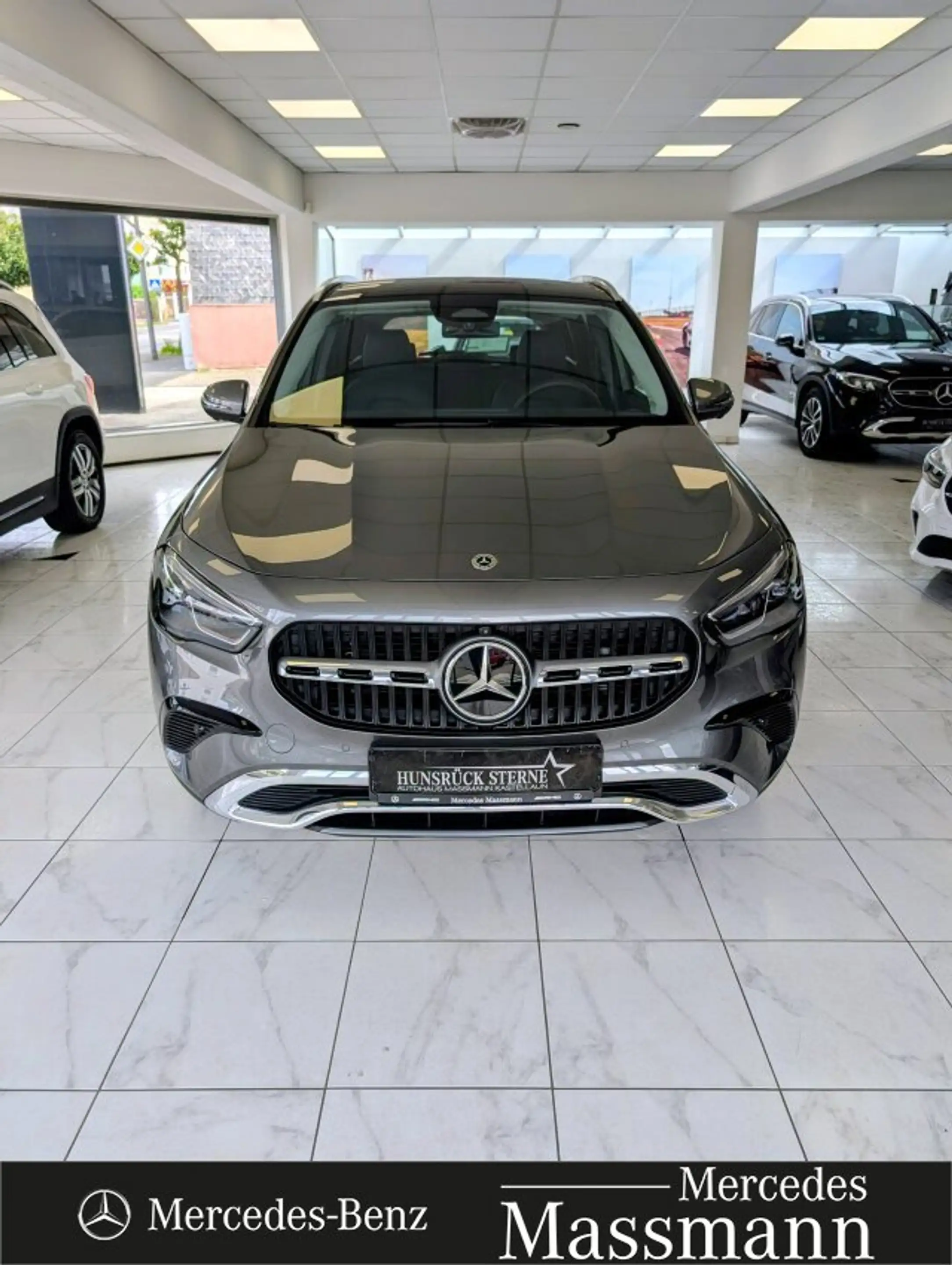 Mercedes-Benz GLA 220 GLA 220 d 4MATIC Progressive/Pano.-Dach Navi/Klima