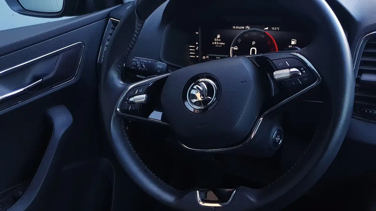 Skoda Karoq 2.0l TDI DSG STYLE Pano/Virtual/Kamera/AHK, миниатюра 12