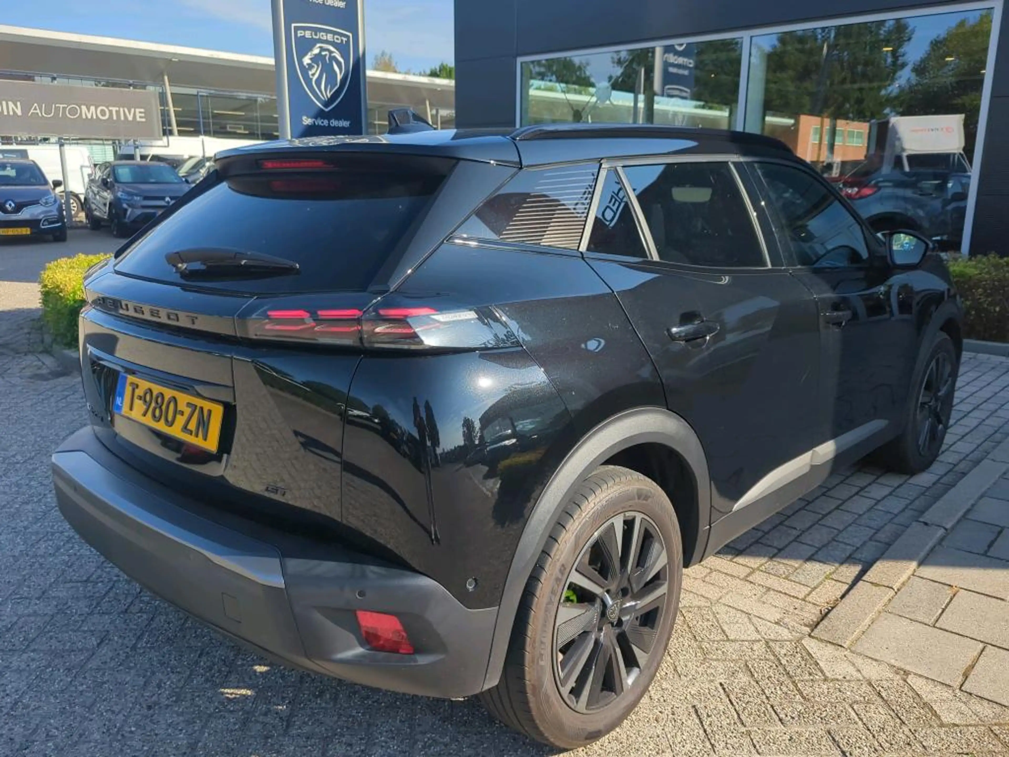 Peugeot e-2008 EV GT 54 kWh | Nieuw model | Fase 3 laden | Naviga — photo 3