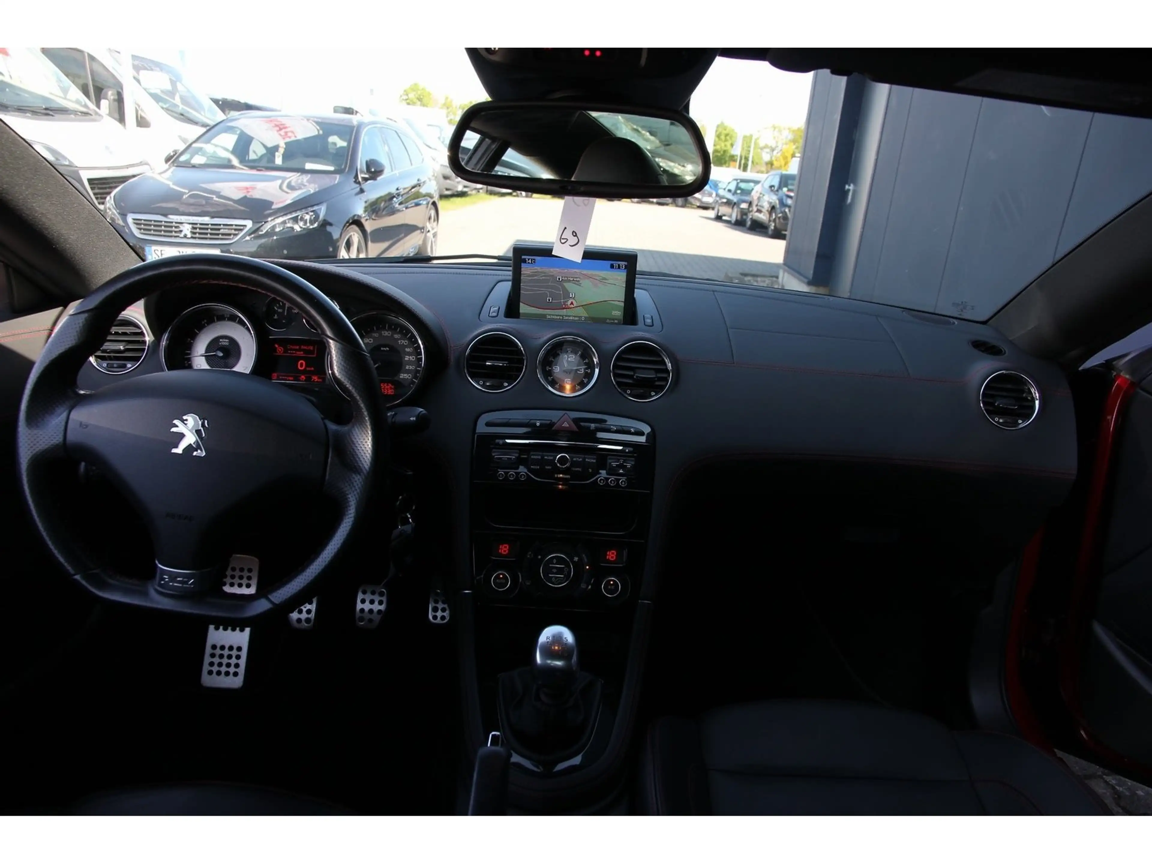 Peugeot RCZ 1.6 270 THP R — photo 12