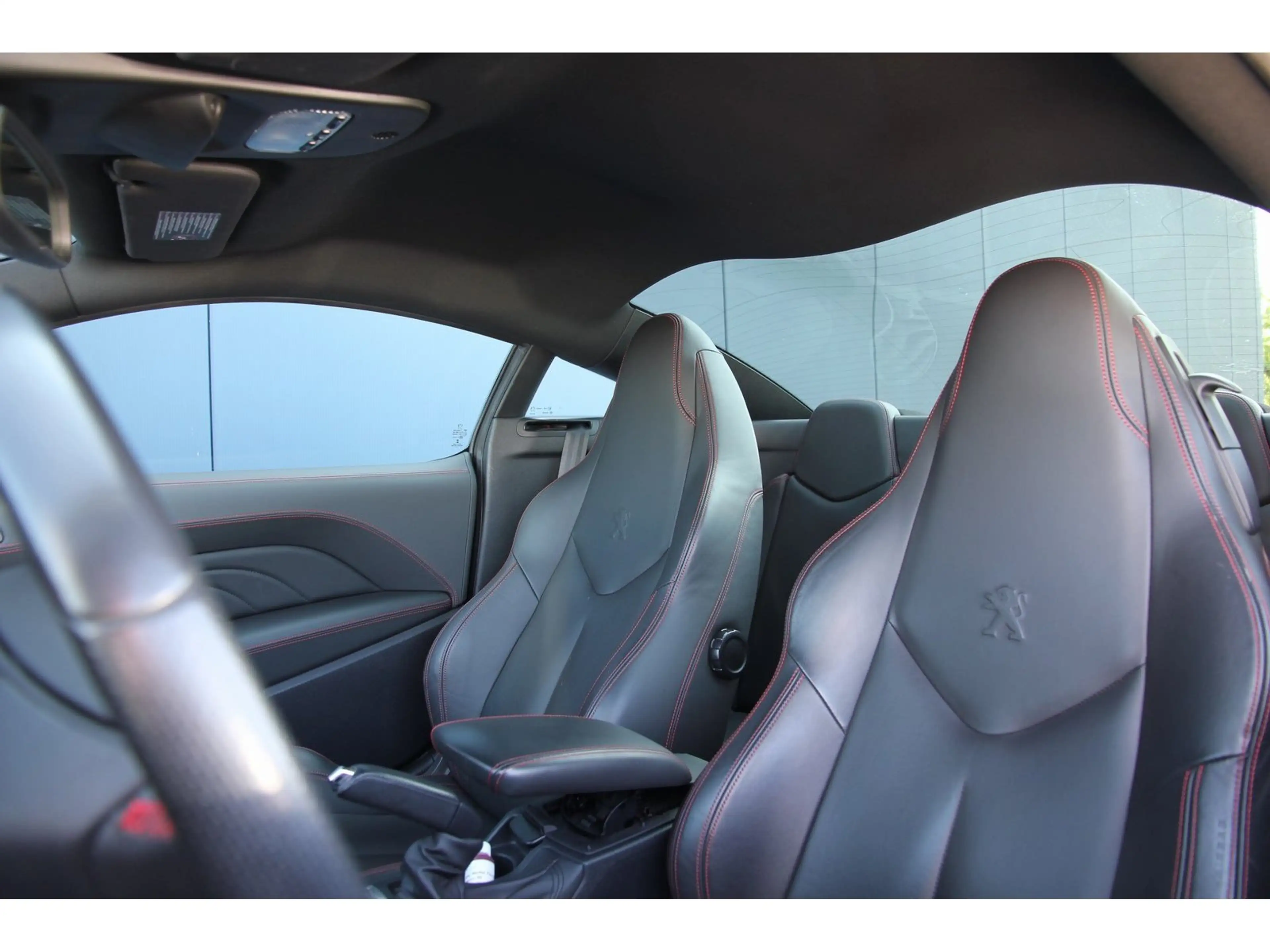 Peugeot RCZ 1.6 270 THP R — photo 9