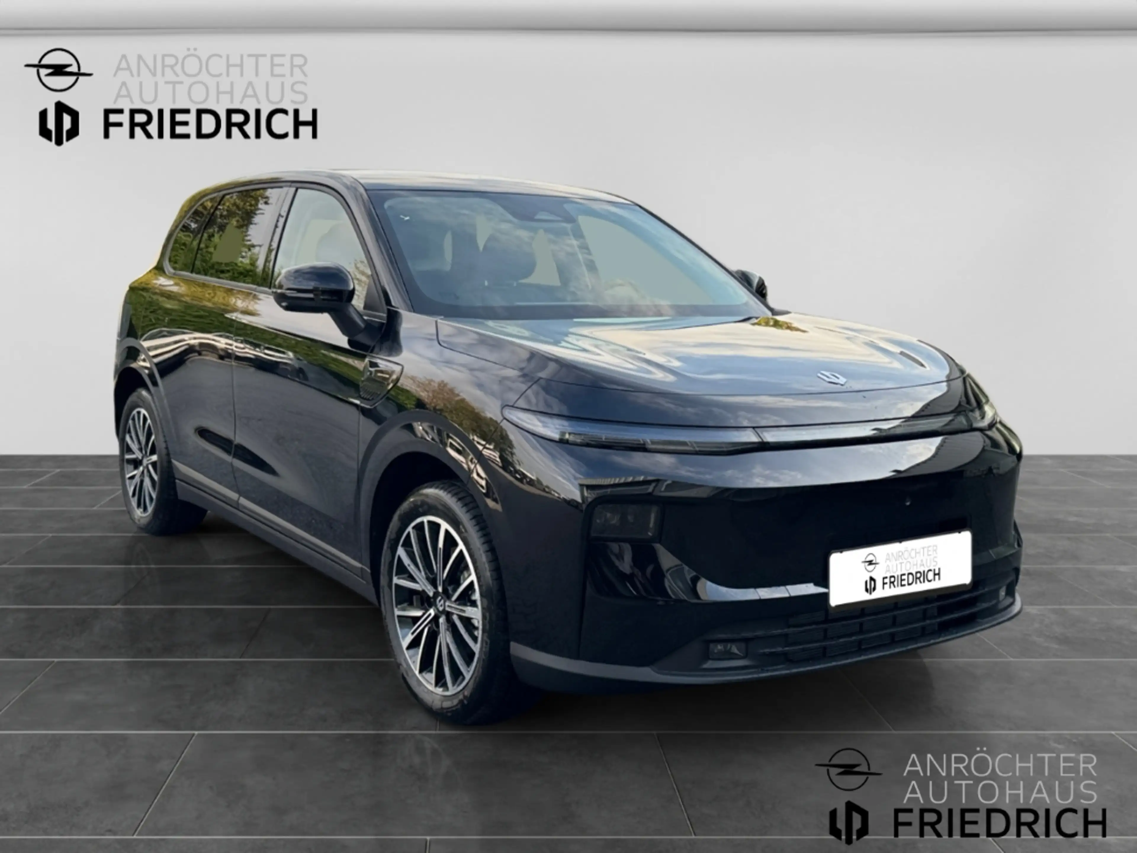 Leapmotor Others 160 kW Hybrid EV Design — photo 7