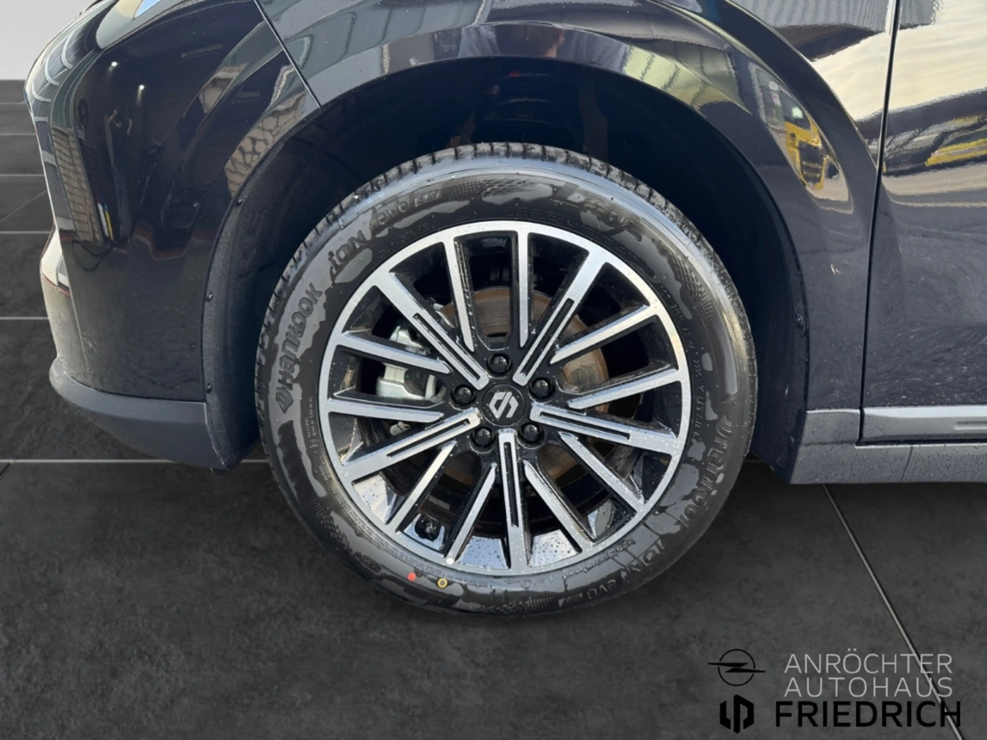 Leapmotor Others 160 kW Hybrid EV Design — photo 9