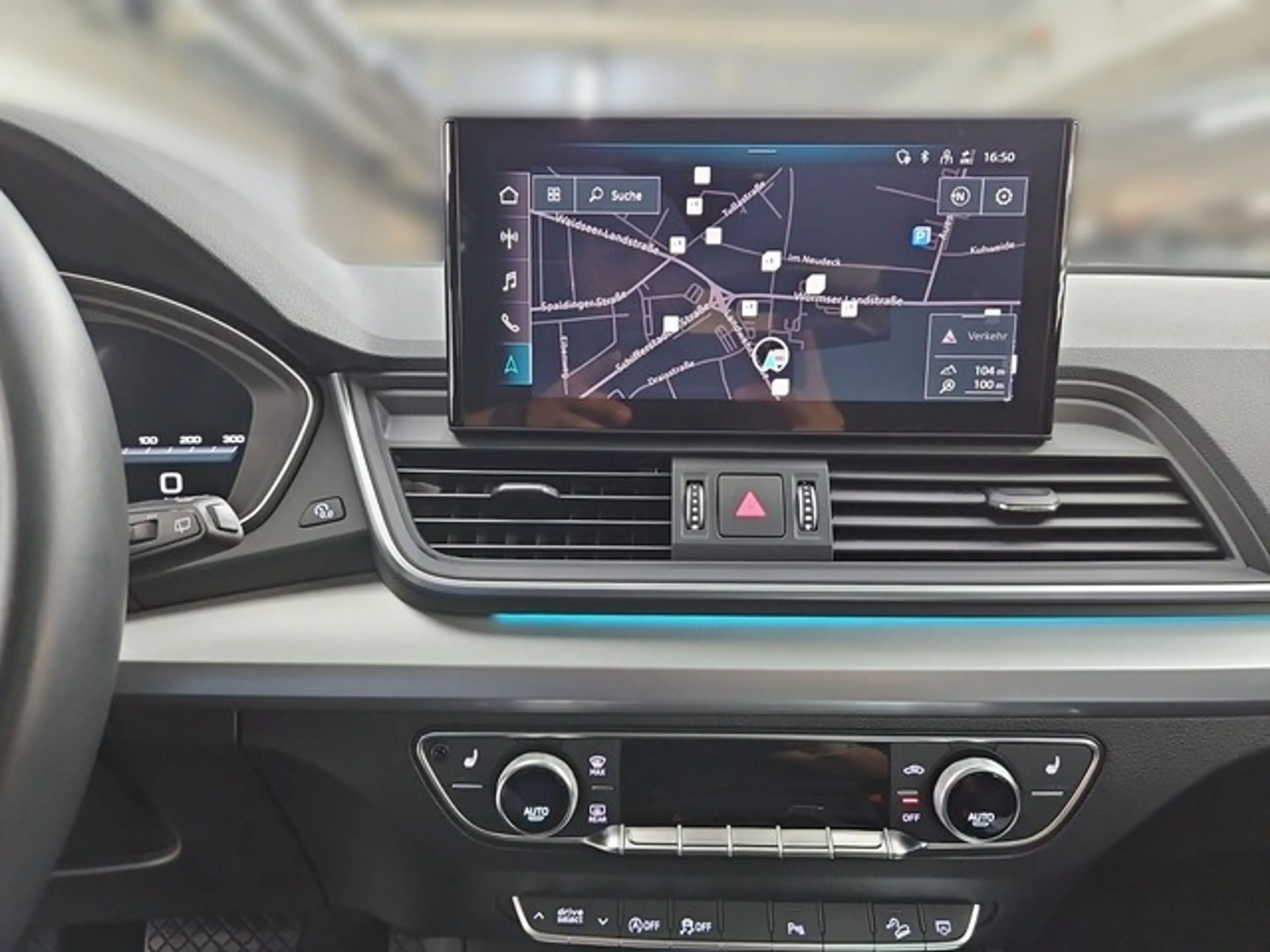 Audi Q5 S line MATRIX LED AHK PANO KAMERA NAVI DIGITAL ... — photo 22