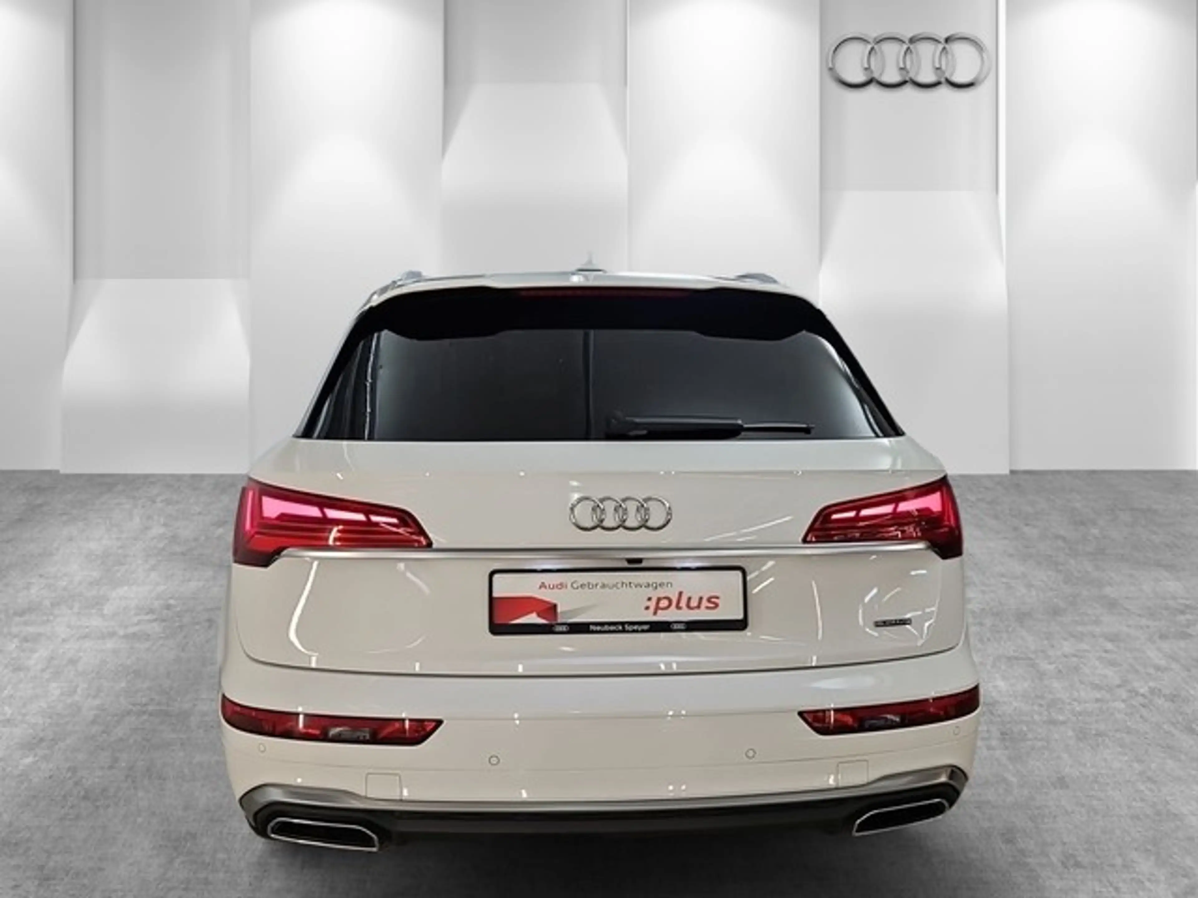 Audi Q5 S line MATRIX LED AHK PANO KAMERA NAVI DIGITAL ... — photo 18