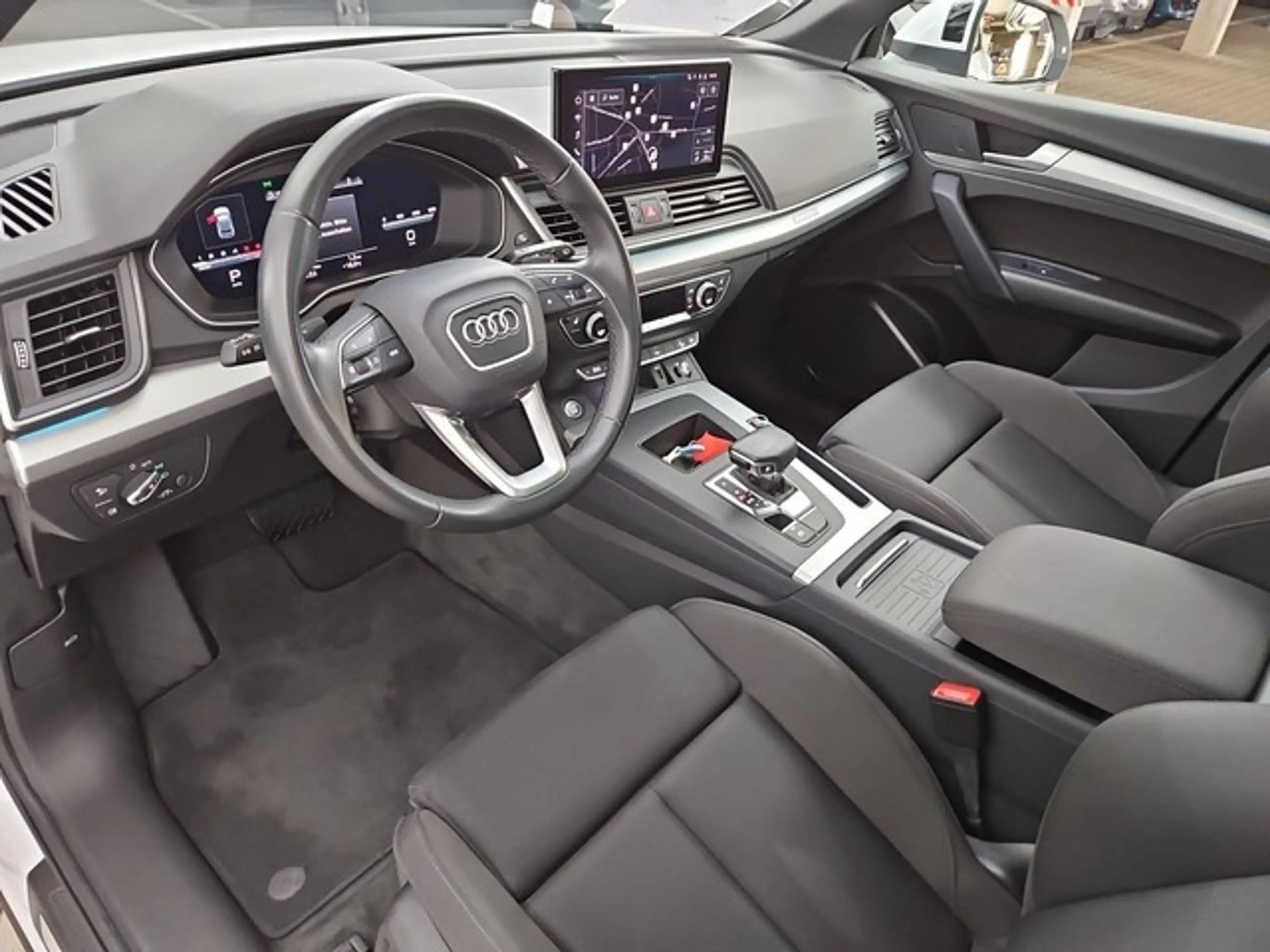 Audi Q5 S line MATRIX LED AHK PANO KAMERA NAVI DIGITAL ... — photo 26