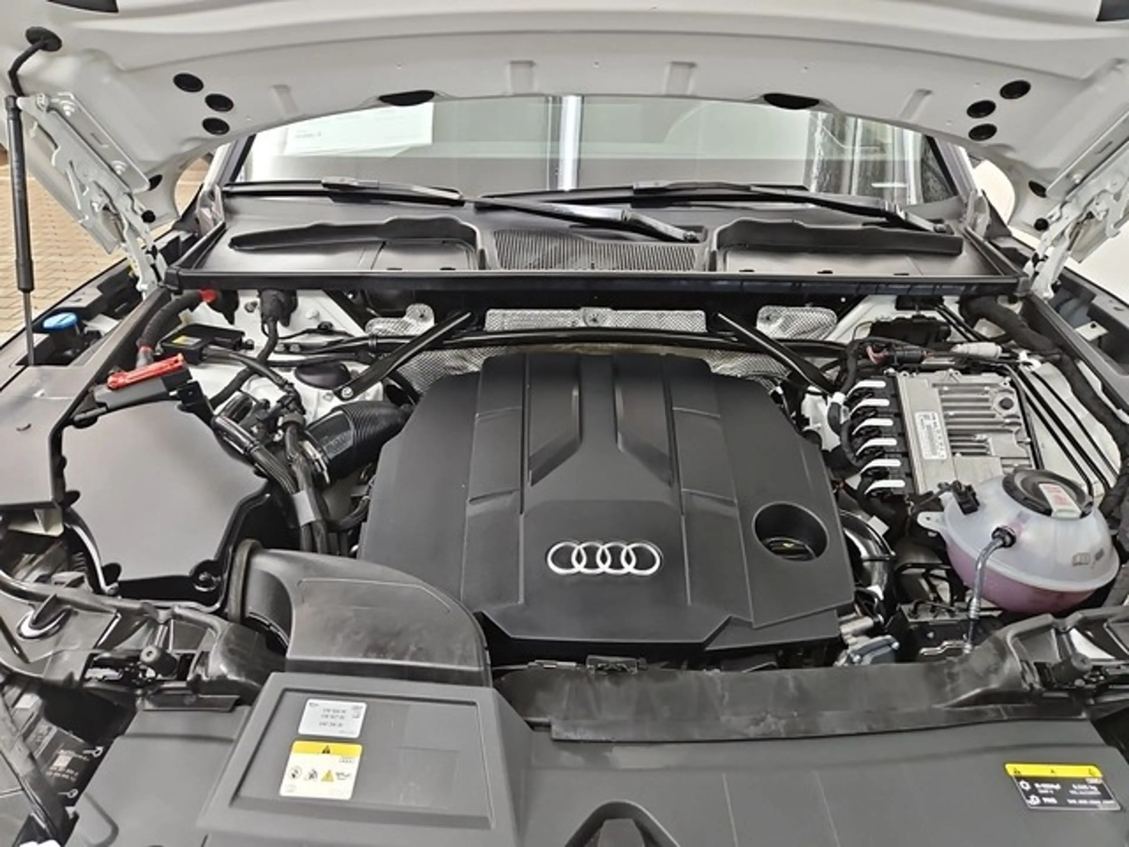 Audi Q5 S line MATRIX LED AHK PANO KAMERA NAVI DIGITAL ... — photo 25