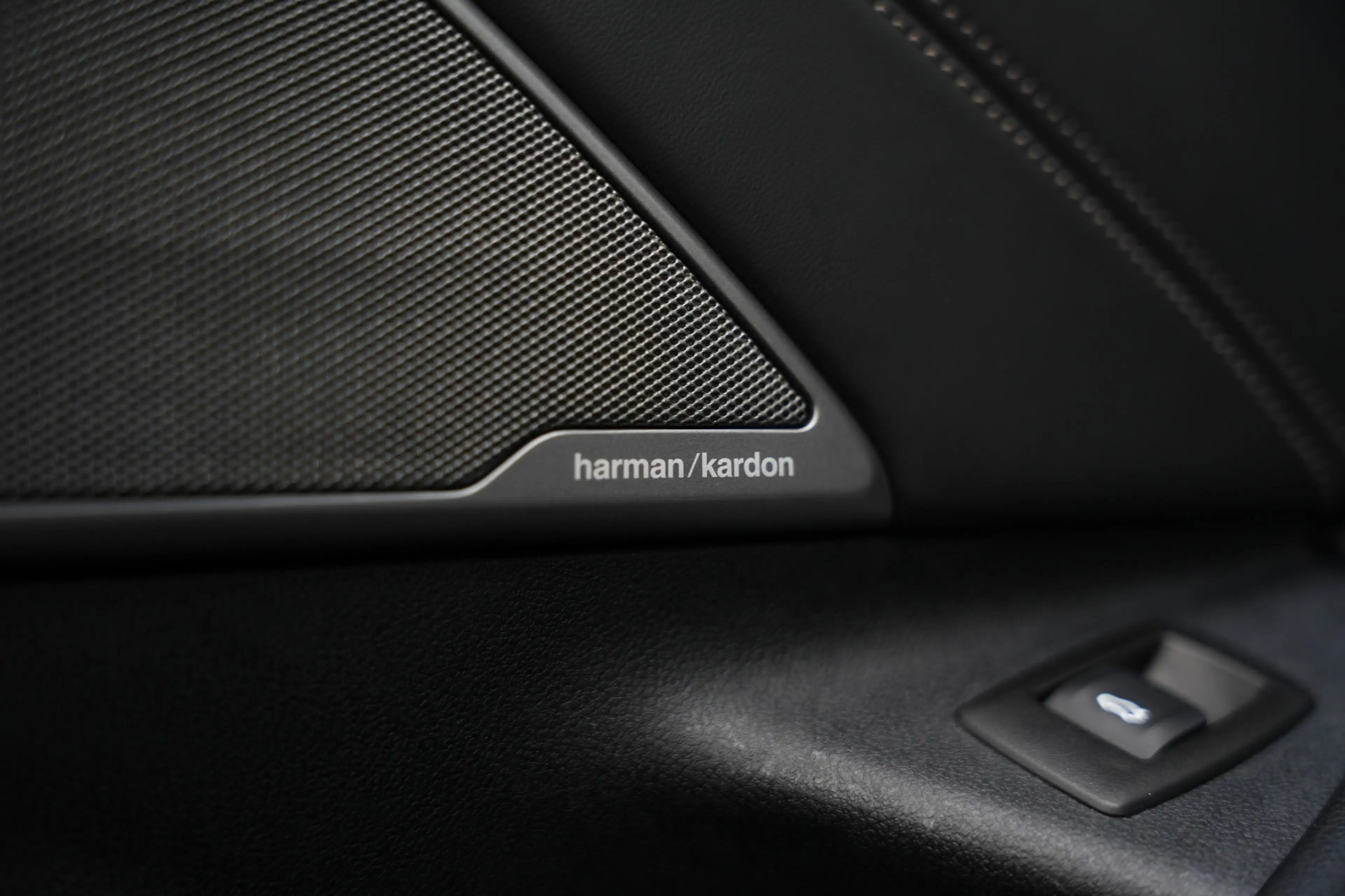 BMW M550 5-serie Touring M550d 400pk xDrive High Executive — photo 13
