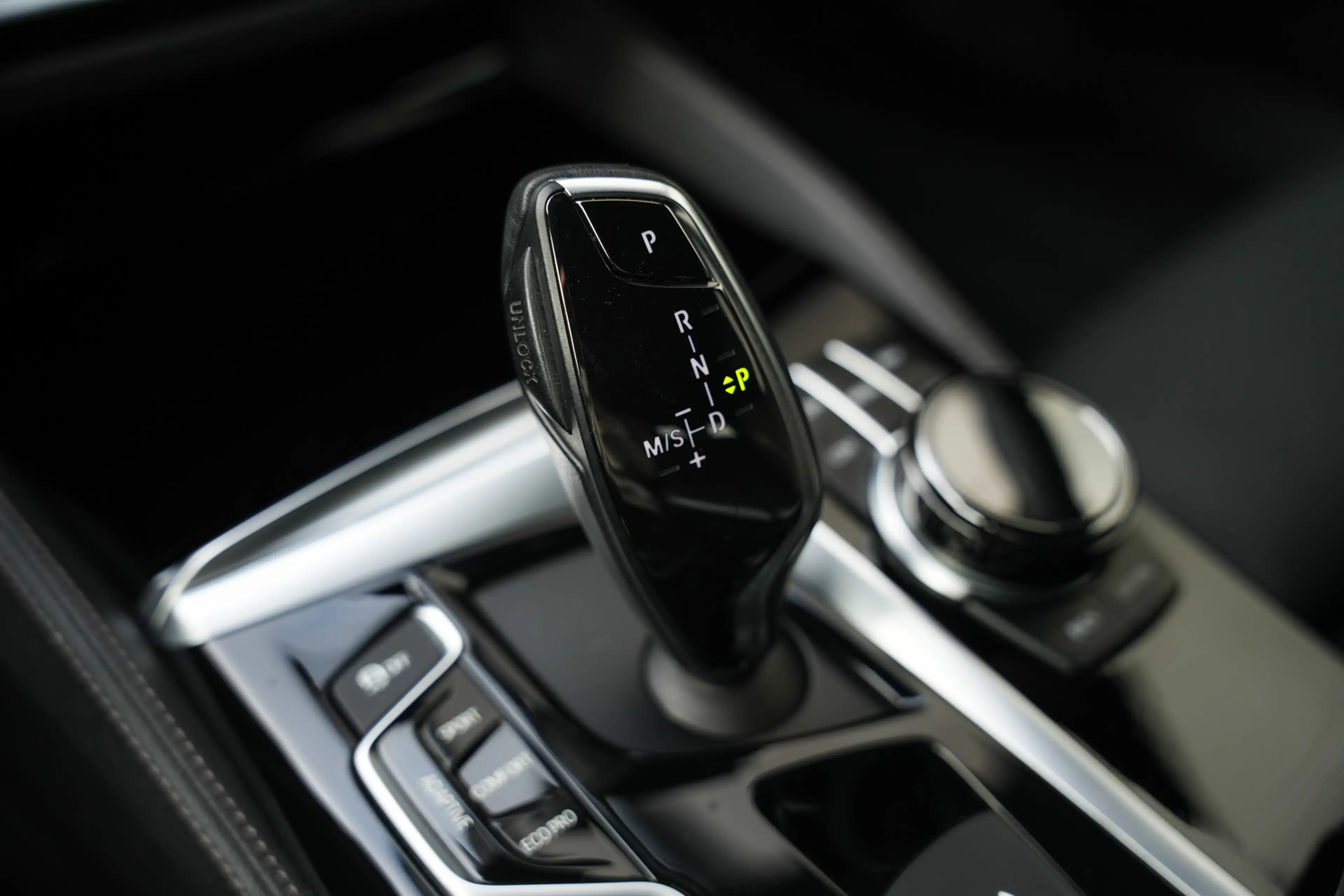 BMW M550 5-serie Touring M550d 400pk xDrive High Executive — photo 32