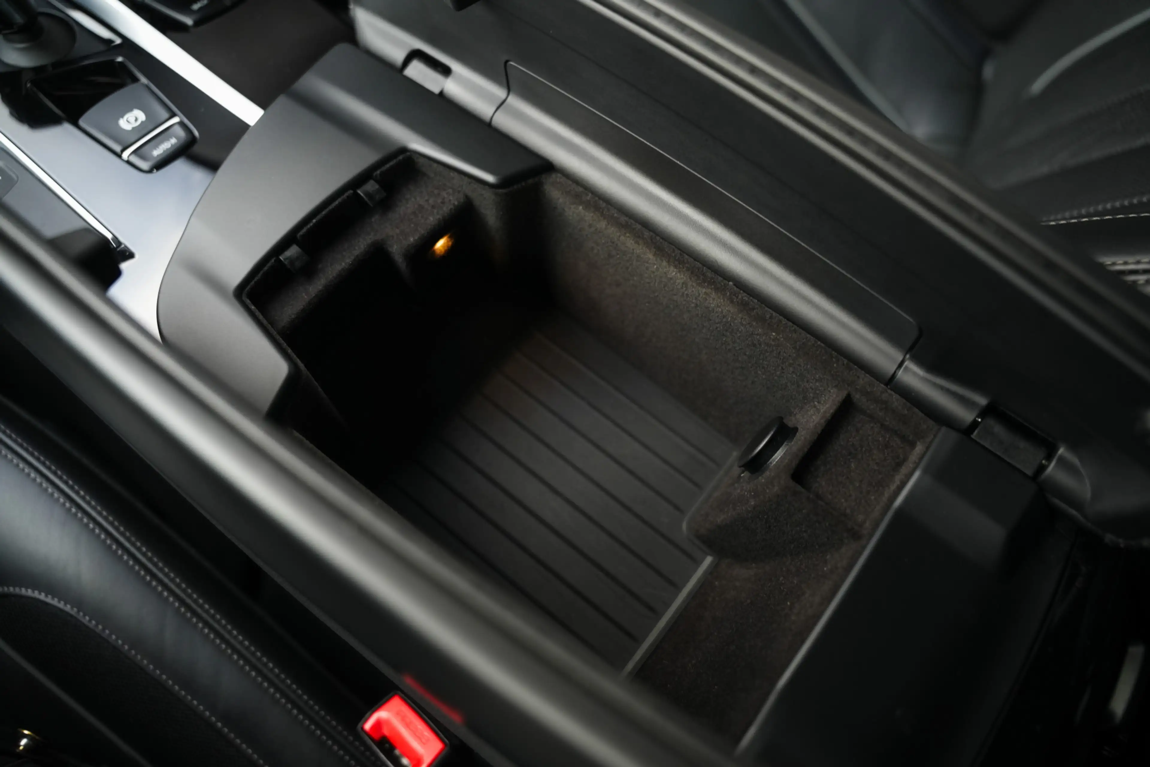 BMW M550 5-serie Touring M550d 400pk xDrive High Executive — photo 30