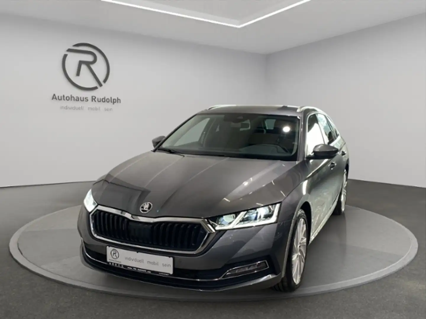 Skoda Octavia Combi 1.5 TSI e-TEC DSG Style / Navi LED RFK Grau - 2