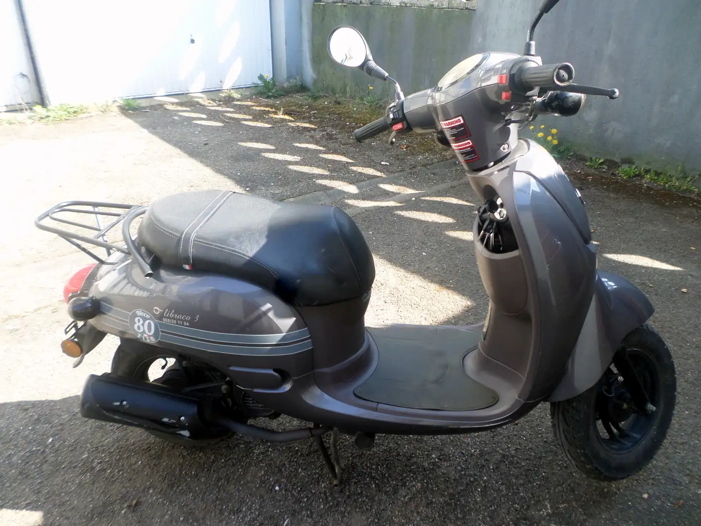 Neco tito Gris - 1