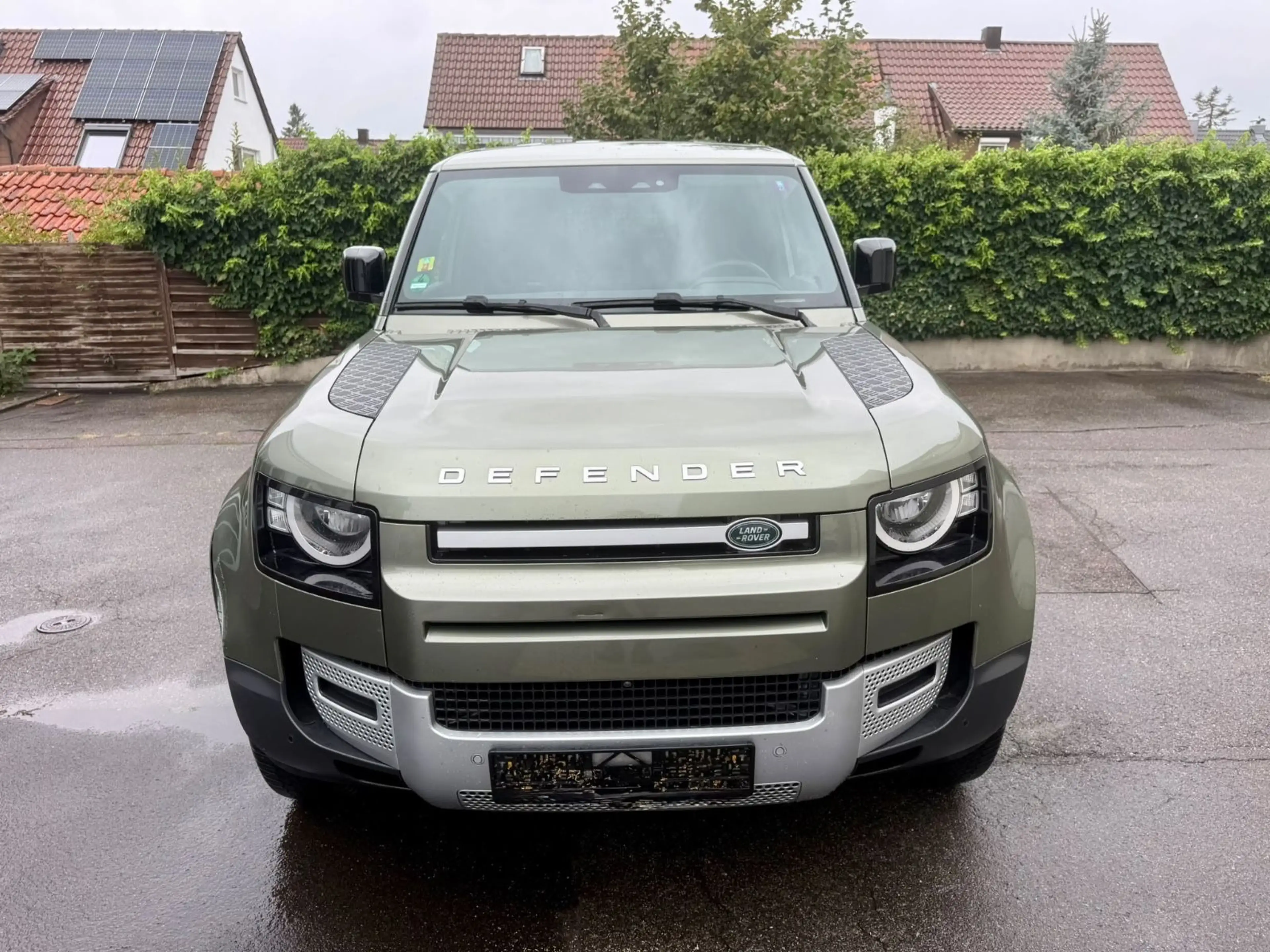 Land Rover Defender 90 Hard Top - Recaro - AHK — photo 4