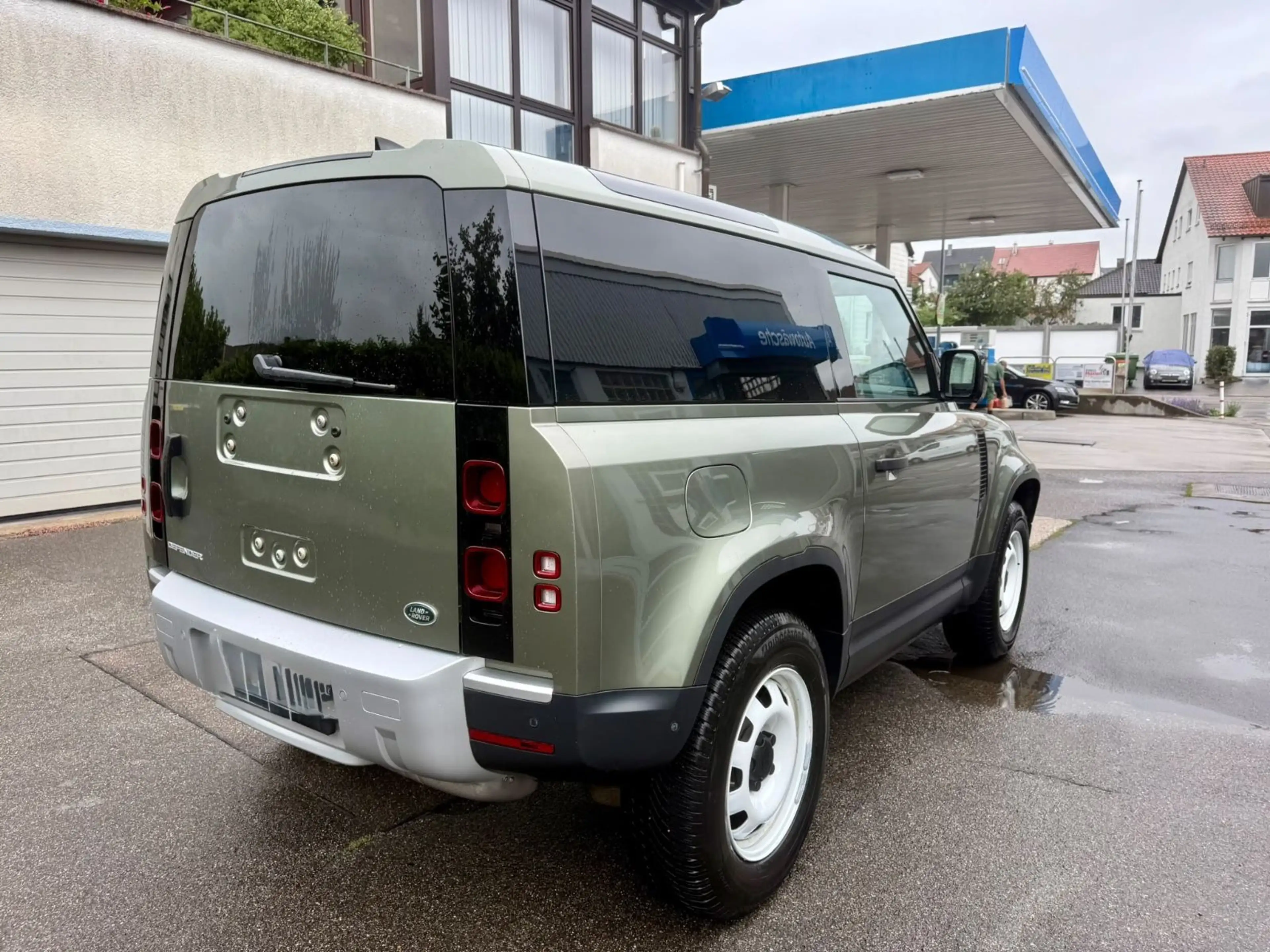 Land Rover Defender 90 Hard Top - Recaro - AHK — photo 7