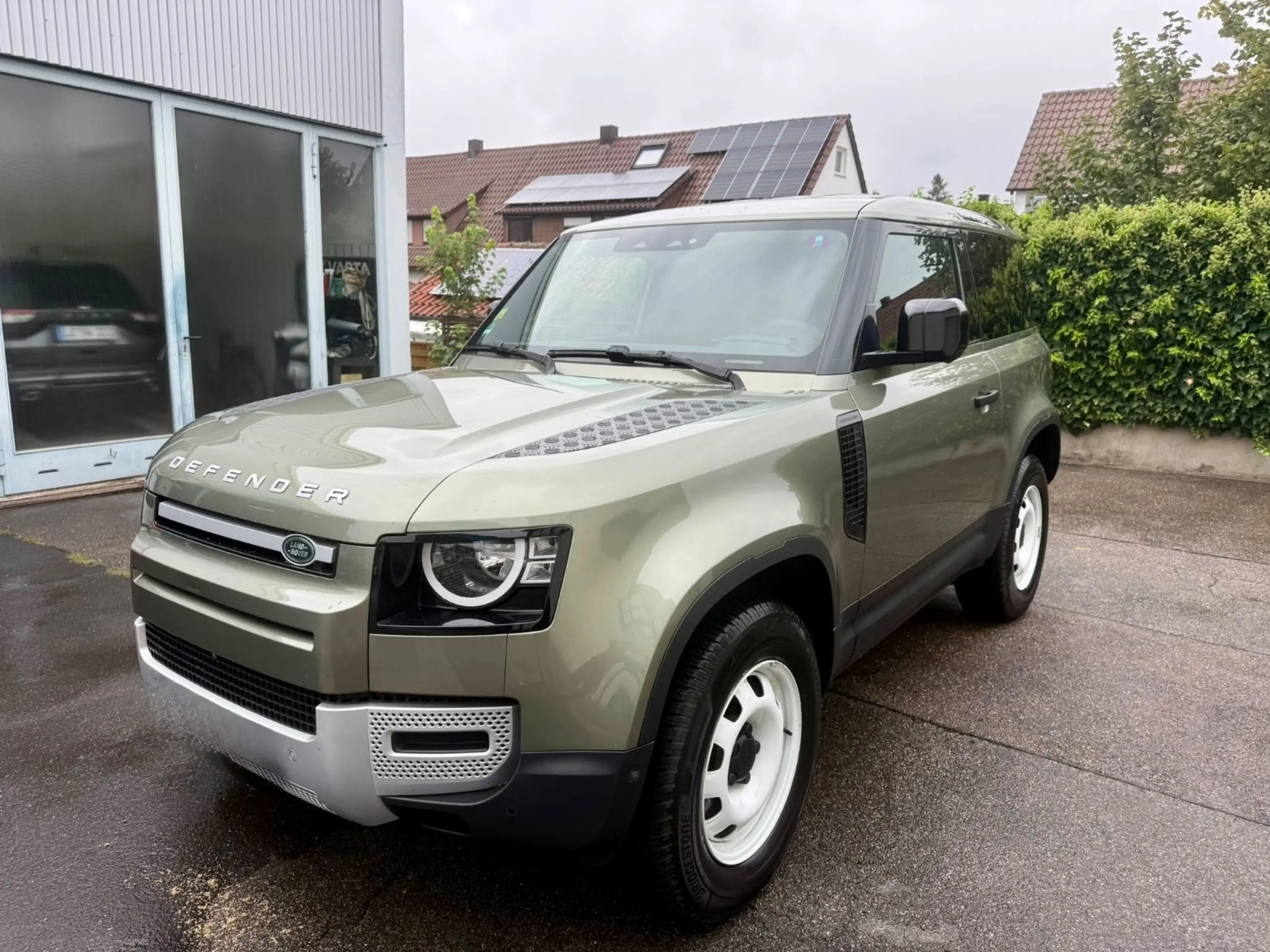 Land Rover Defender 90 Hard Top - Recaro - AHK