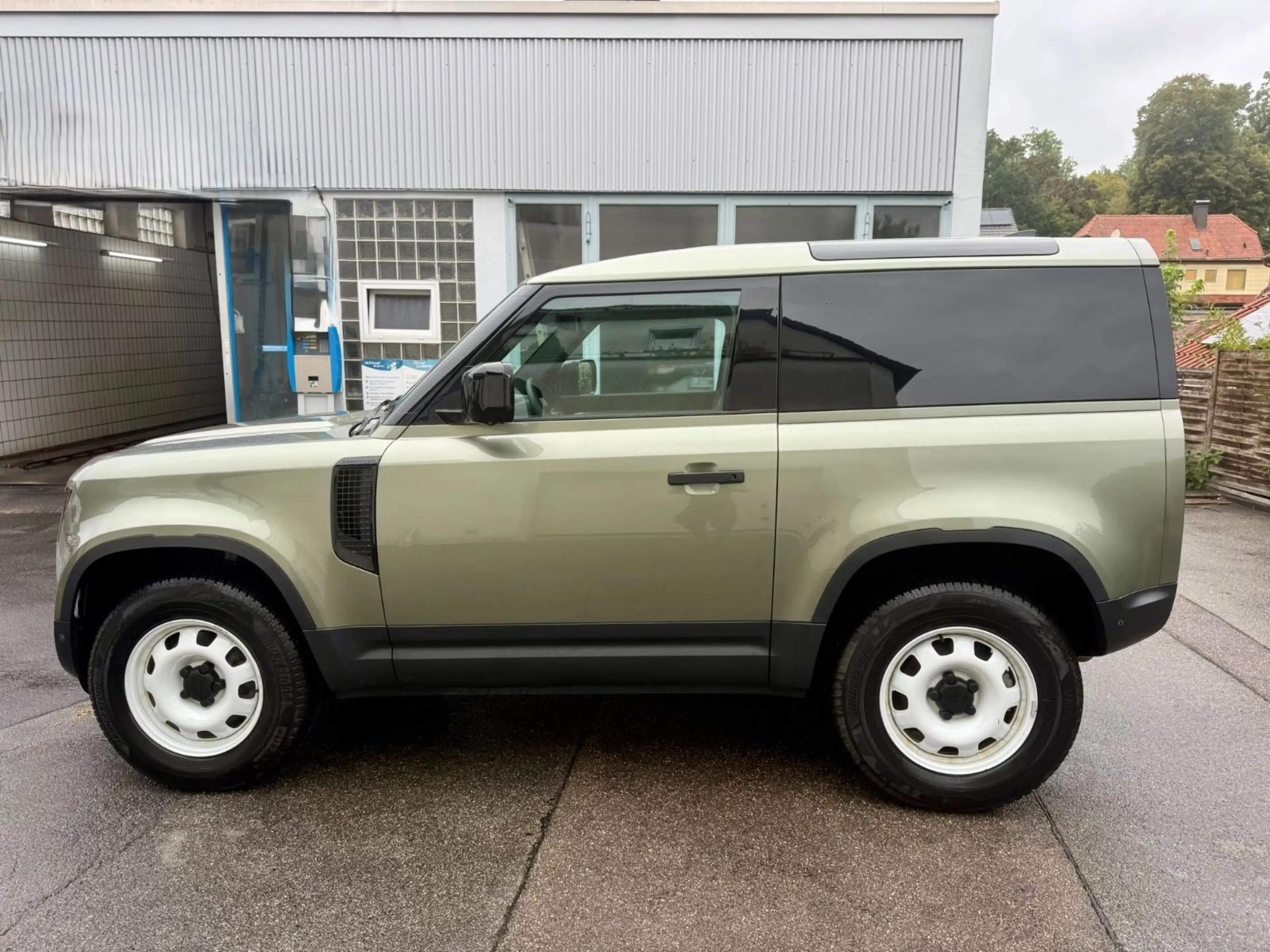 Land Rover Defender 90 Hard Top - Recaro - AHK — photo 2