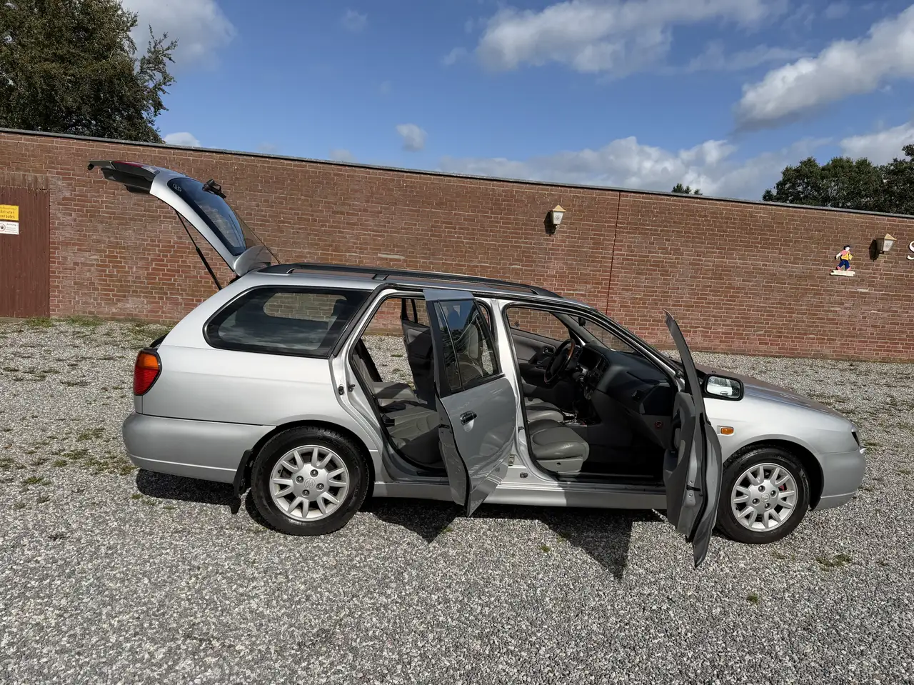 Nissan Primera 2.0, Automatik, Vollleder, Wenig Kilometer, foto 8