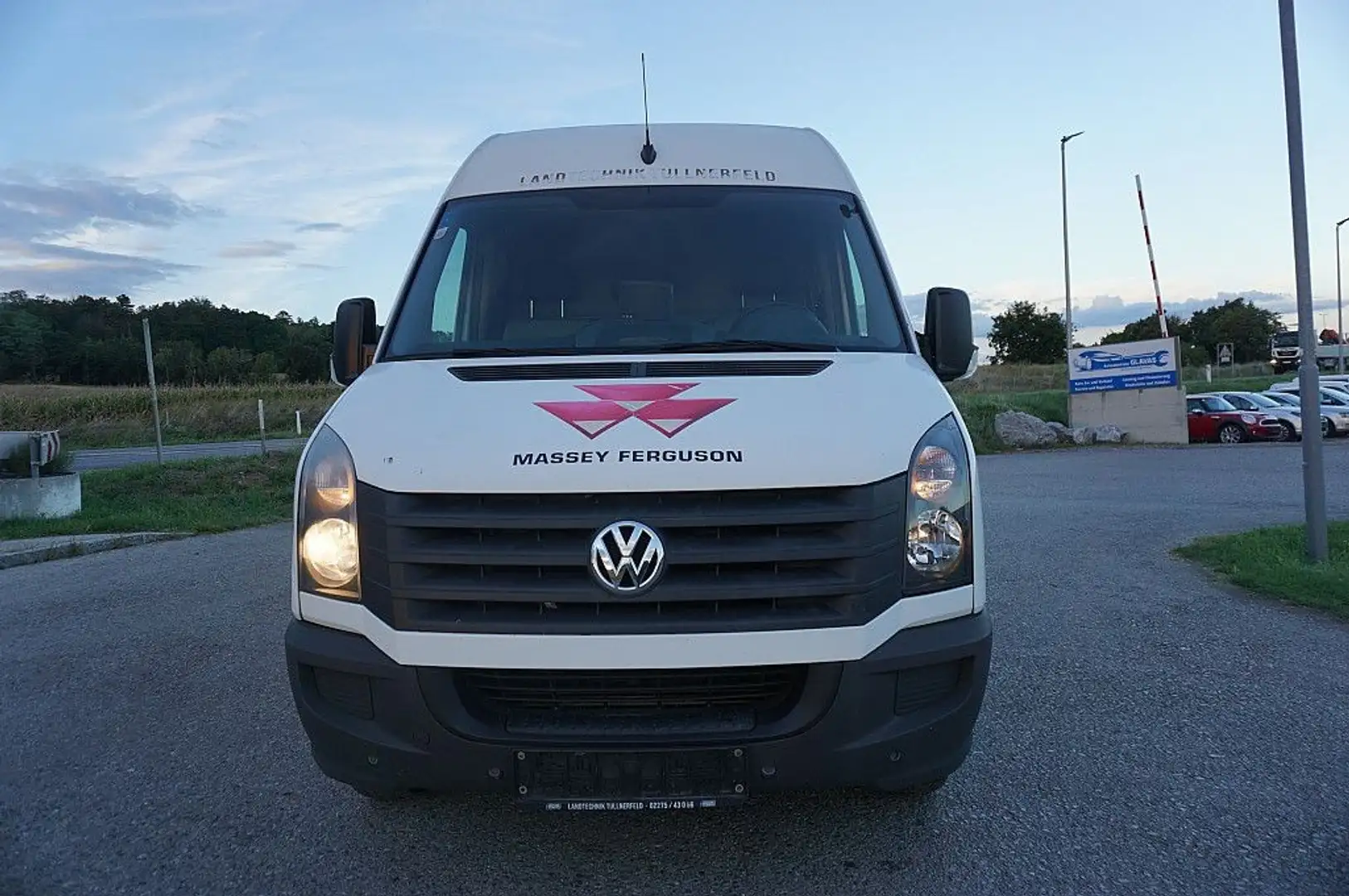 Volkswagen Crafter Crafter  50 HR Kasten MR 2,0 TDI Weiß - 2