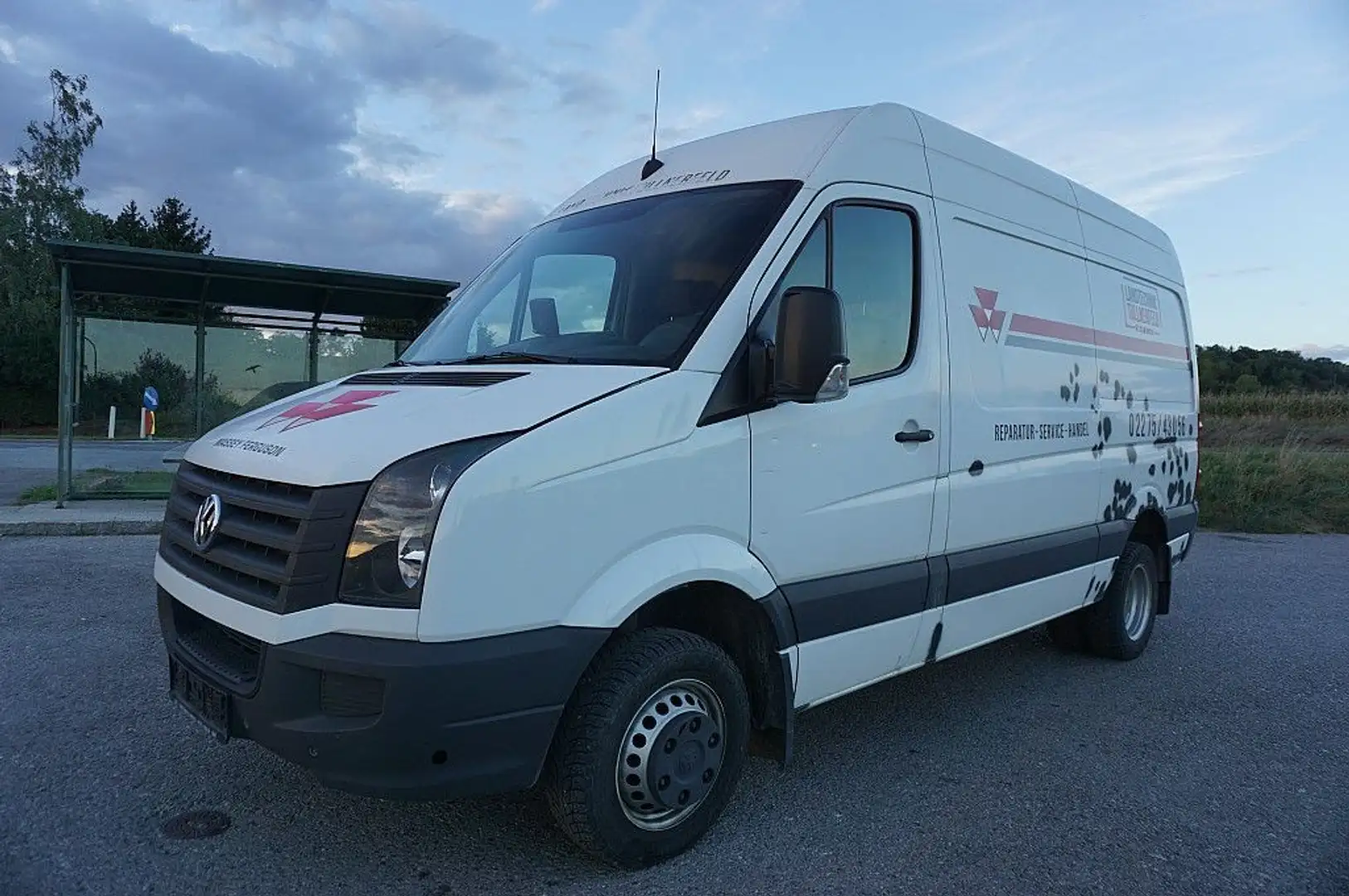 Volkswagen Crafter Crafter  50 HR Kasten MR 2,0 TDI Weiß - 1