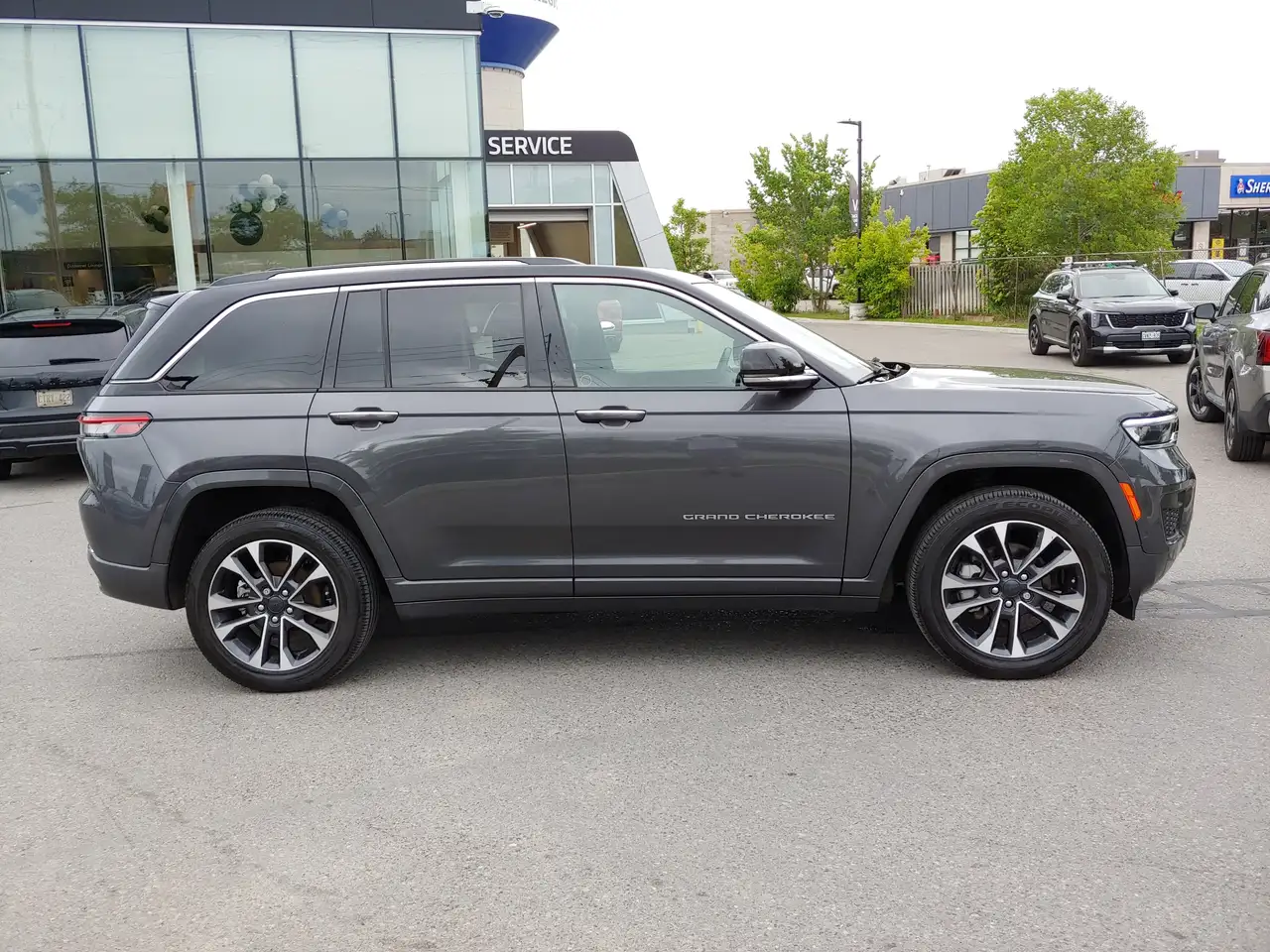 Jeep Grand Cherokee photo Jeep Grand Cherokee